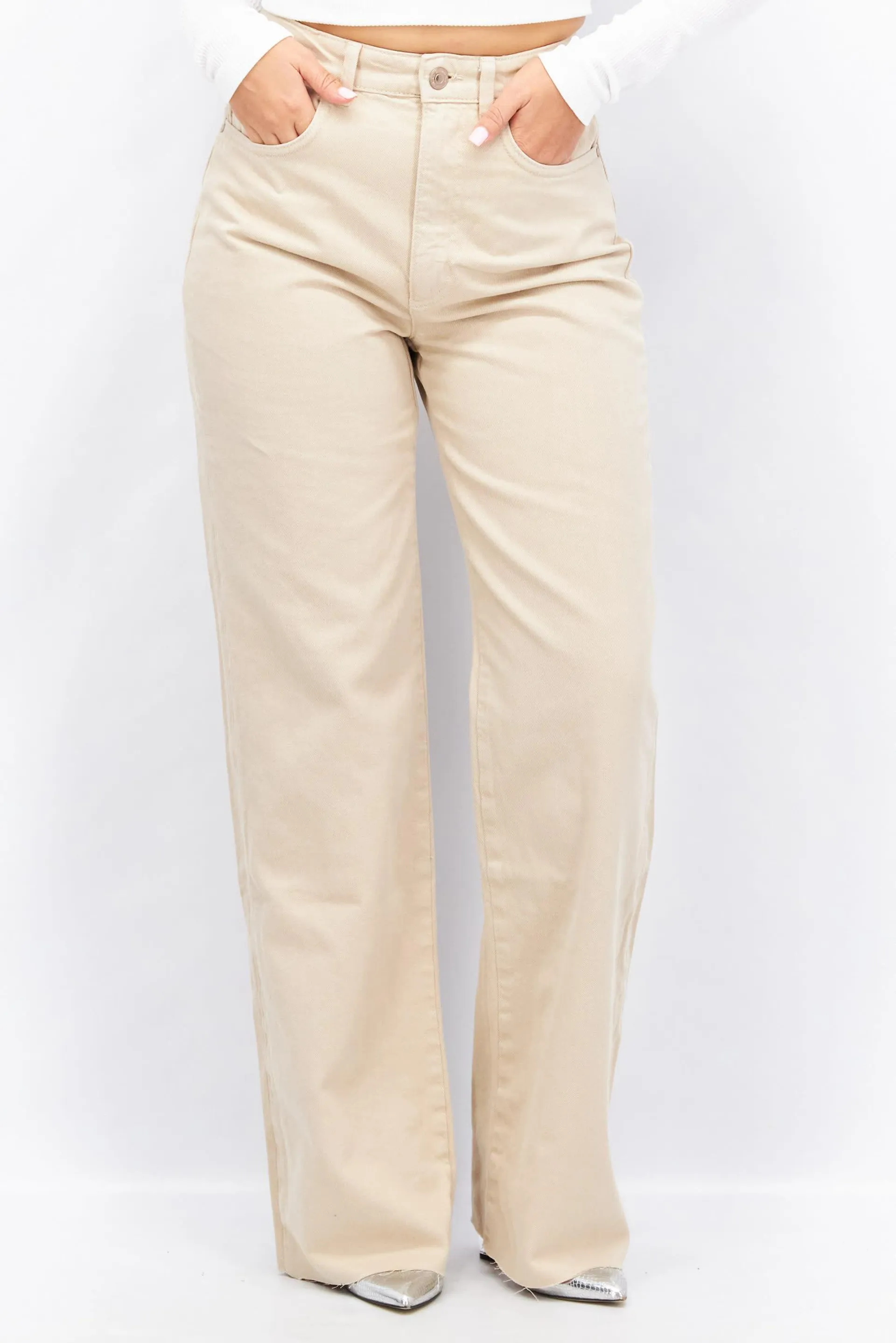 Women Straight Fit Solid Non Stretchable Denim, Beige