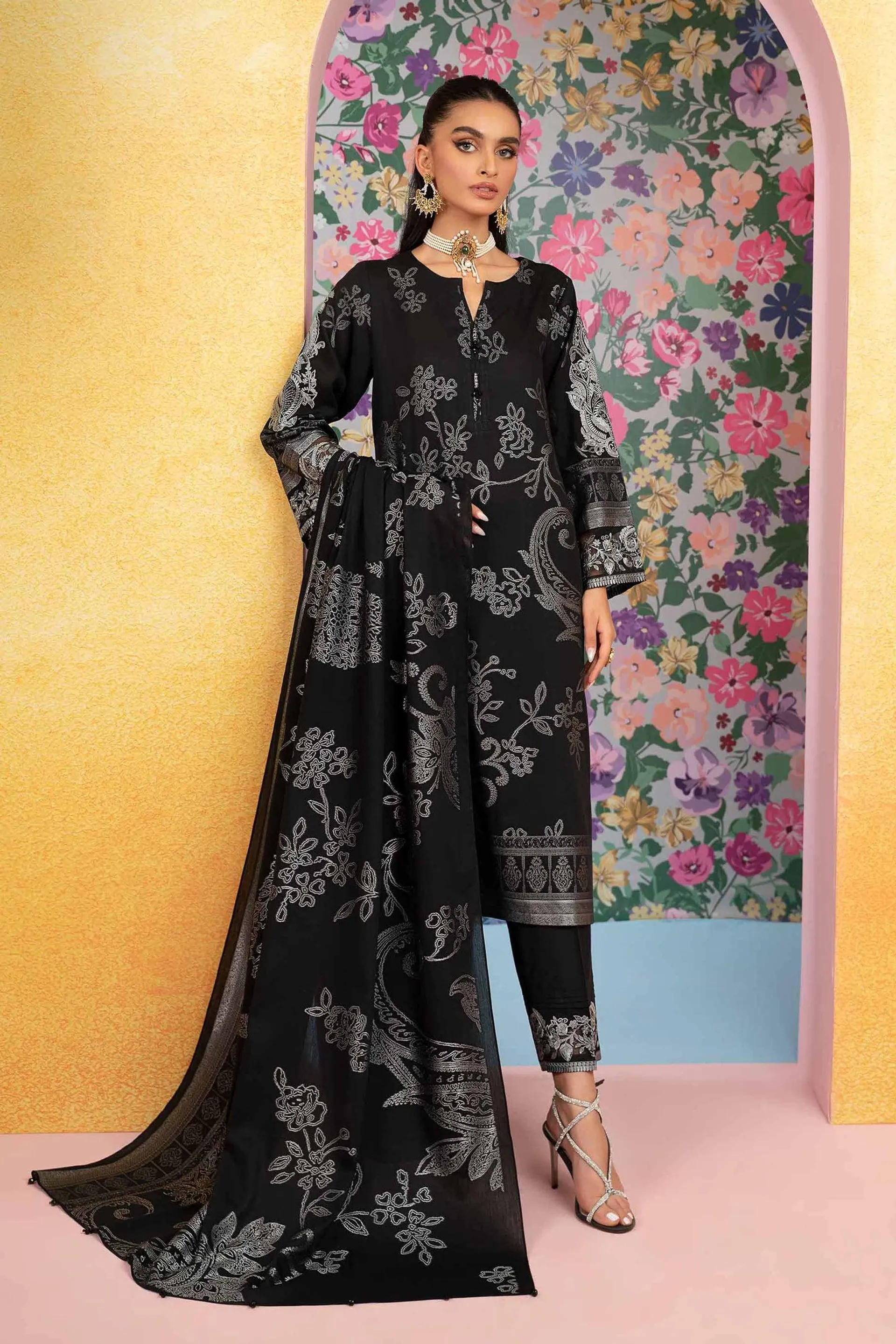 3 Piece - Embroidered Jacquard Suit - 42301770