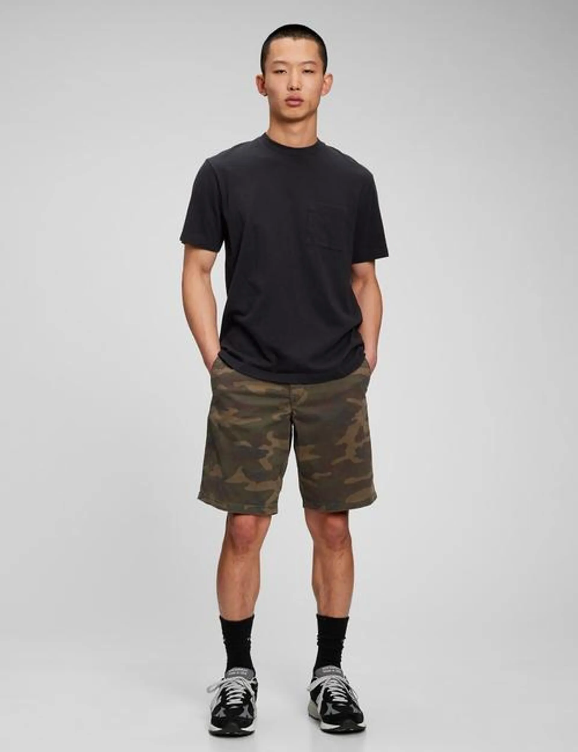 10" GapFlex Essential Khaki Shorts