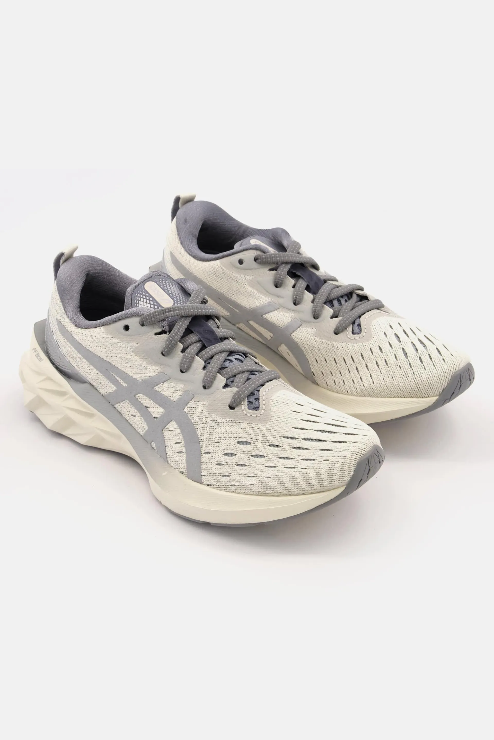 Kids Boy Novablast 2 SPS Lace Up Running Shoes, Grey Combo