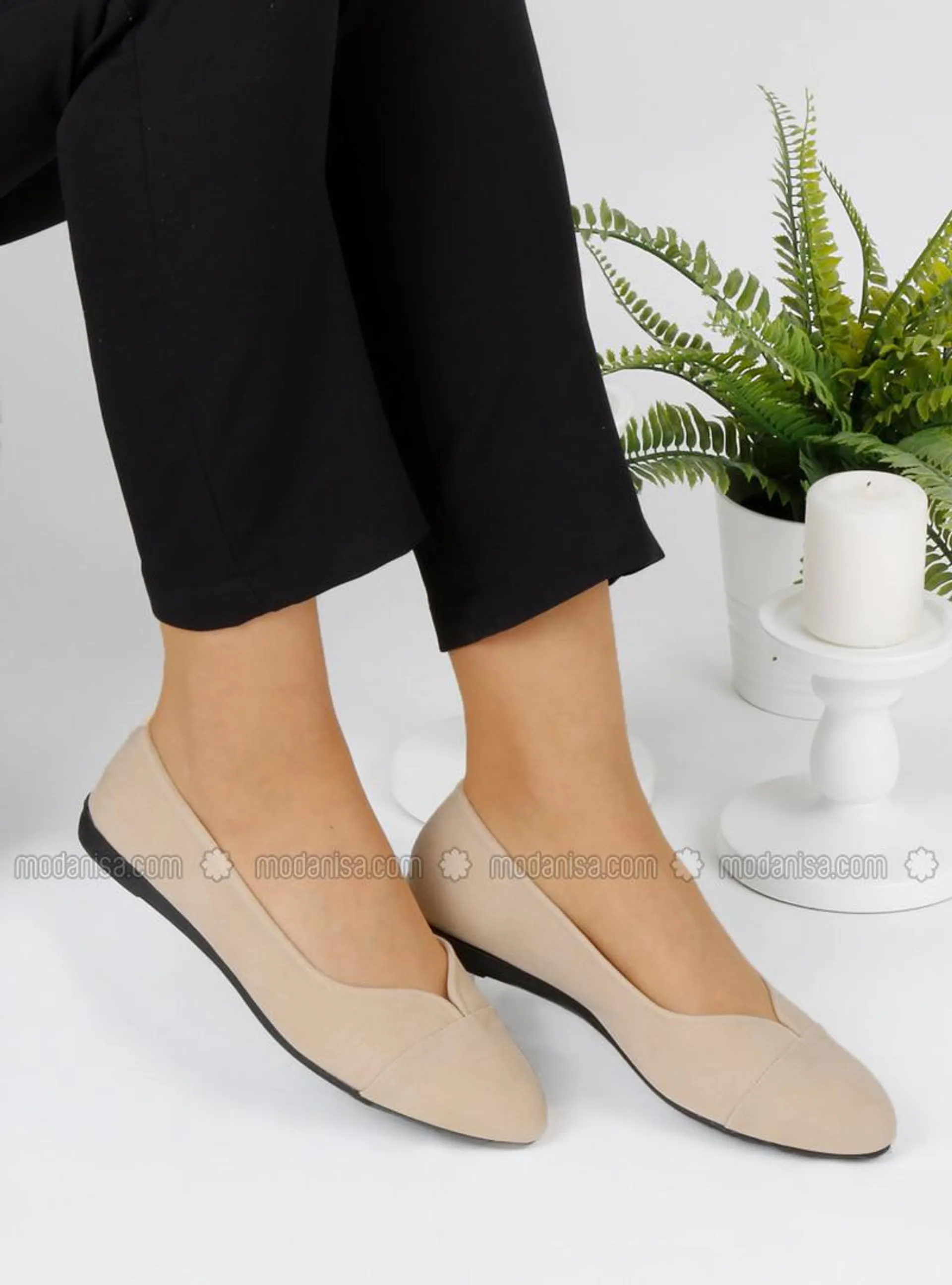 Flat Shoes Cream-Beige