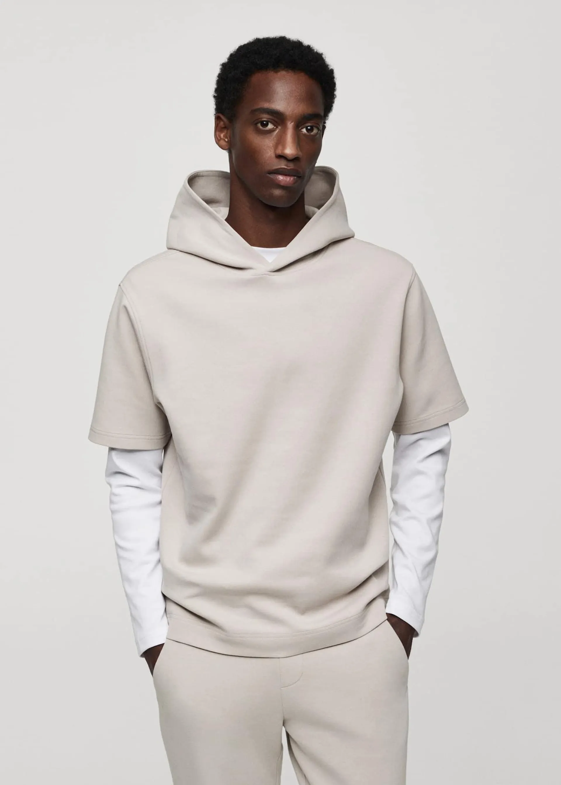 Short-sleeved hooded sweatshirt