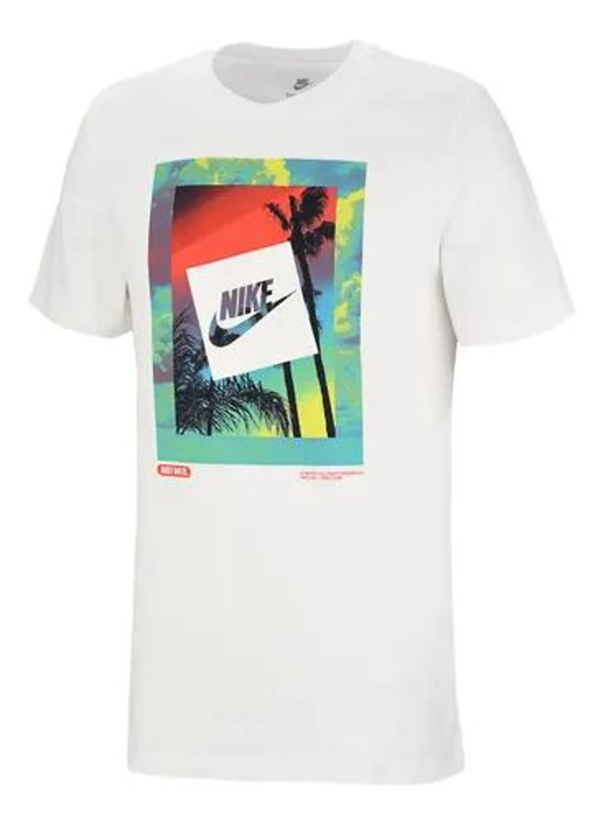 Remera Nike Sportswear En Blanco