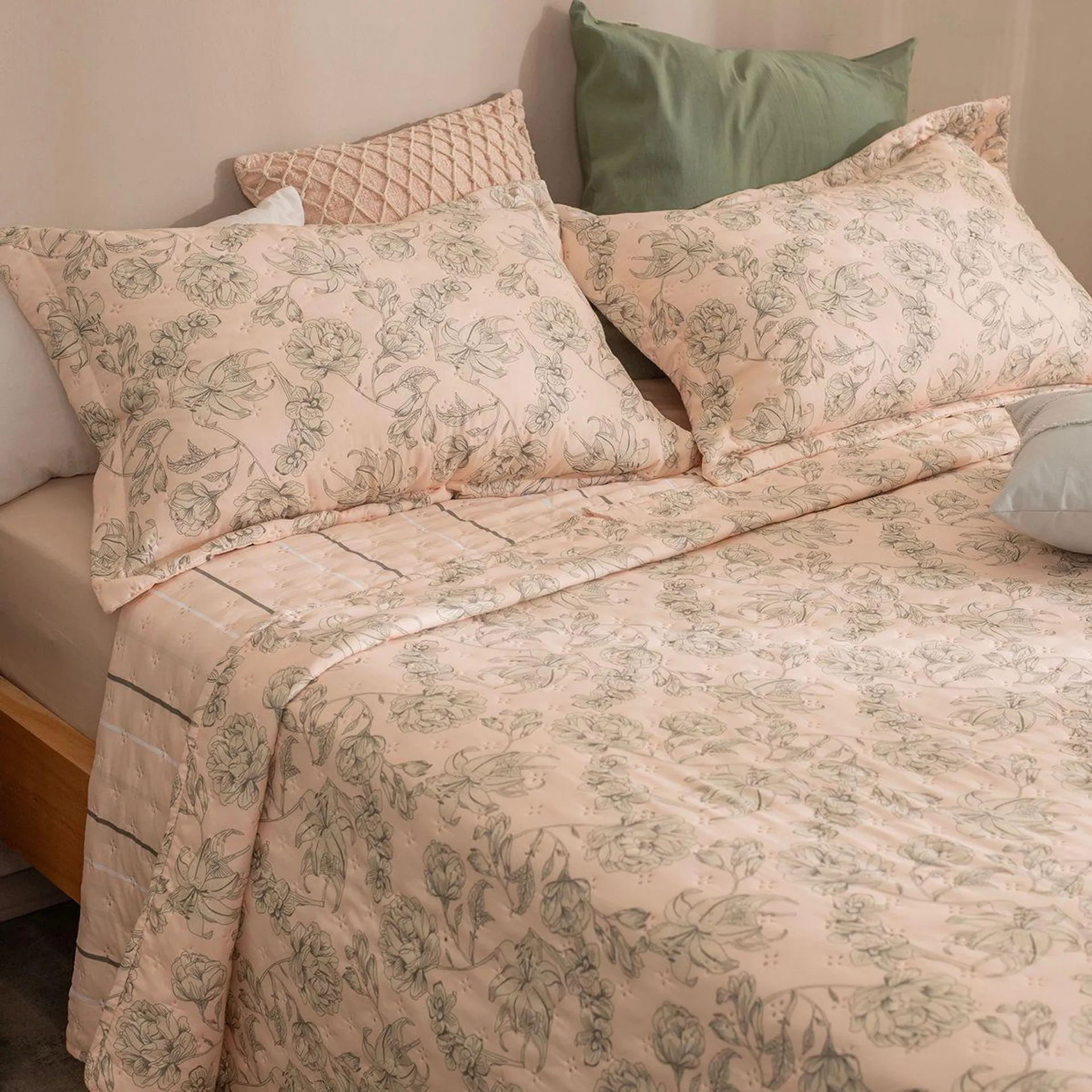 Cubrecama Queen Size Reversible Flores de Peonia