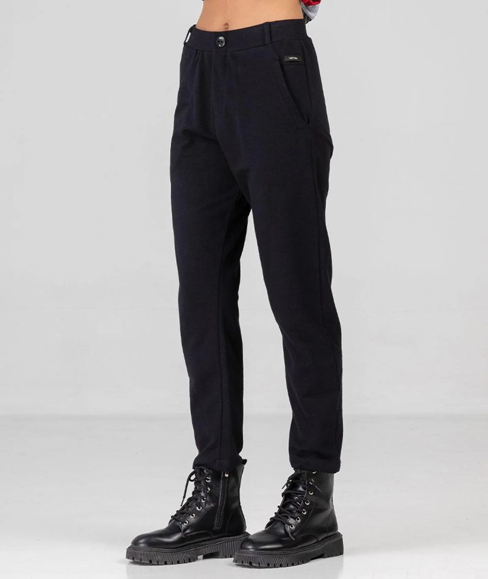 Pantalón slouchy algodón rústico liviano corte jean