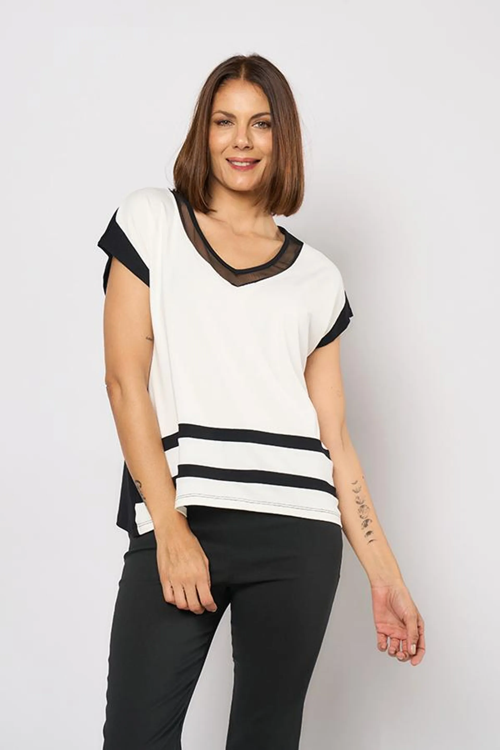 REMERA CECILIA