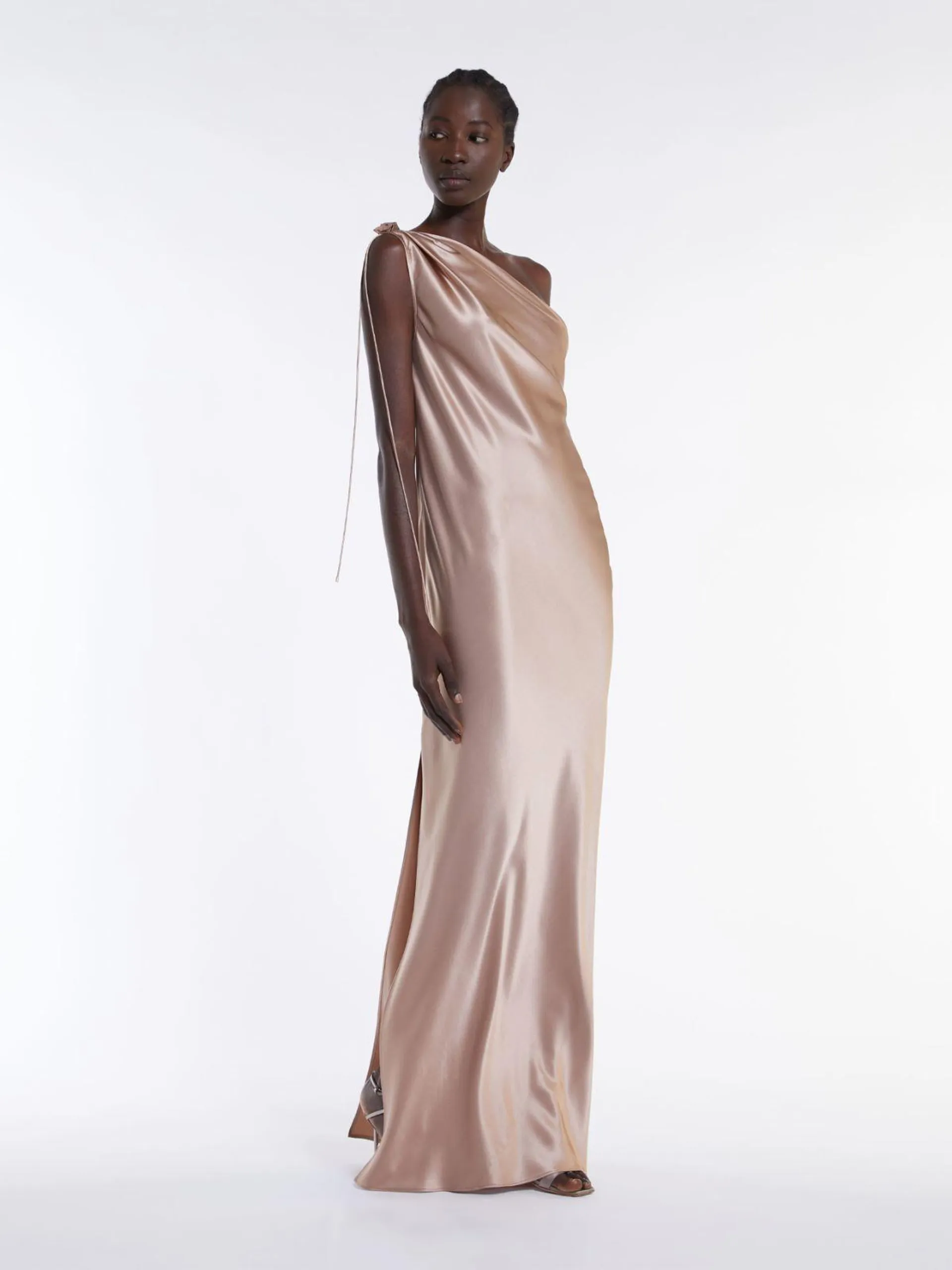 One-Shoulder-Kleid aus Seidensatin