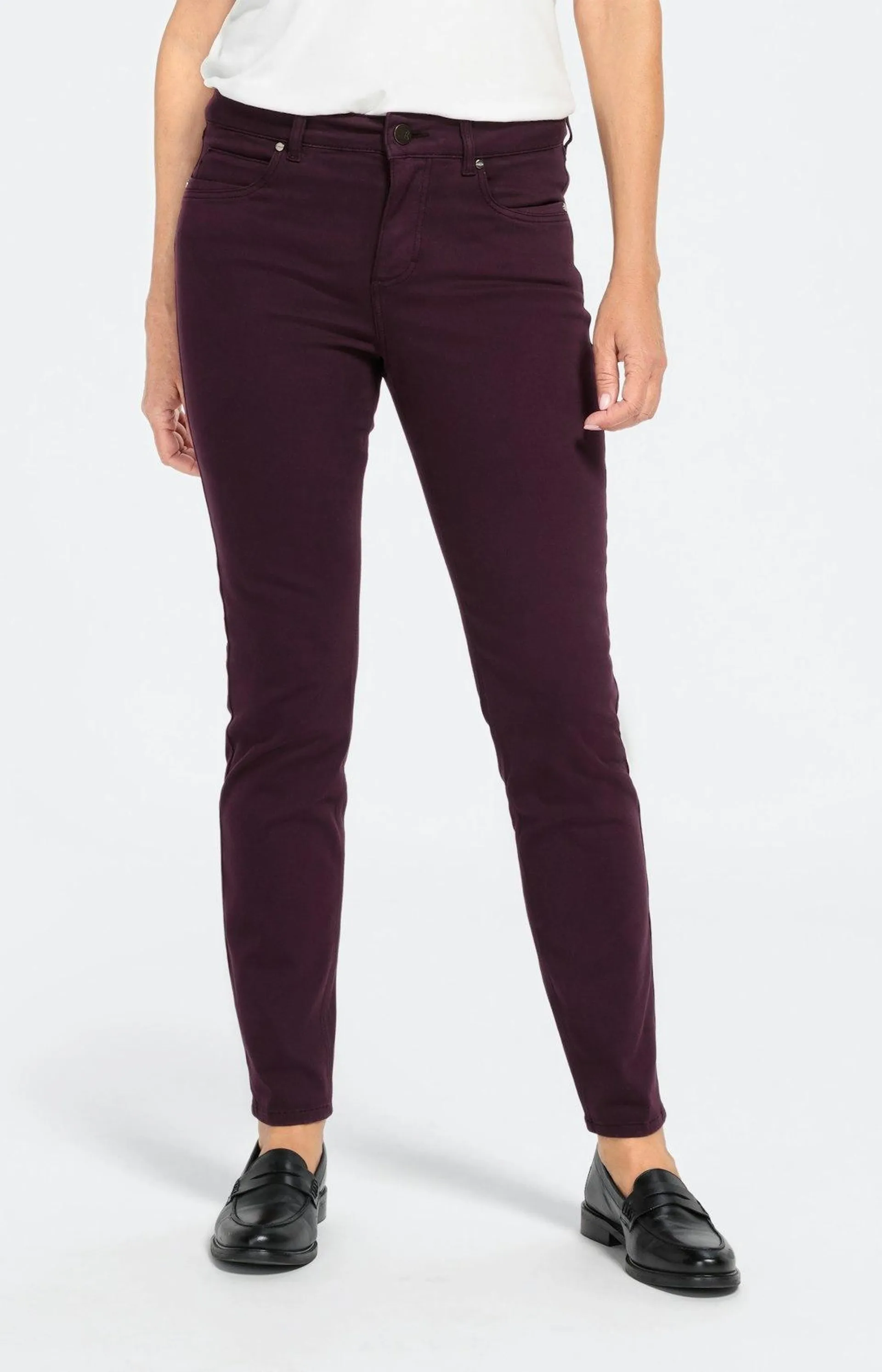 Farbige Denim-Hose mit Stretch