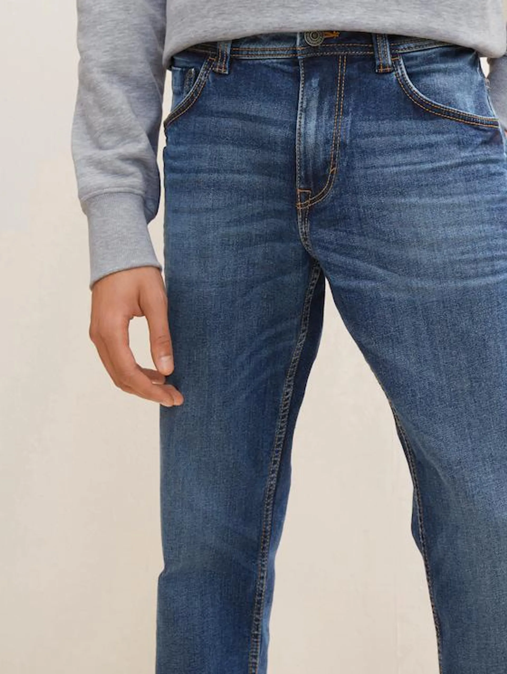 Marvin Straight Jeans