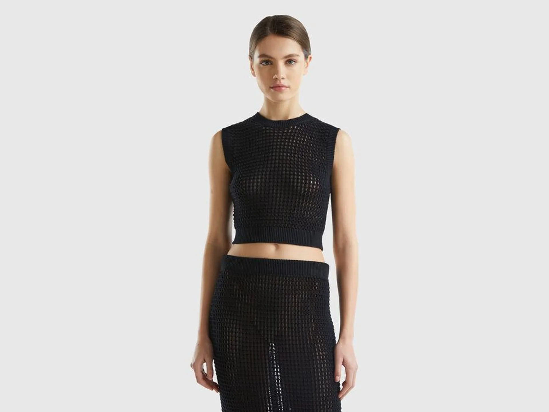 Cropped-Crochet-Weste