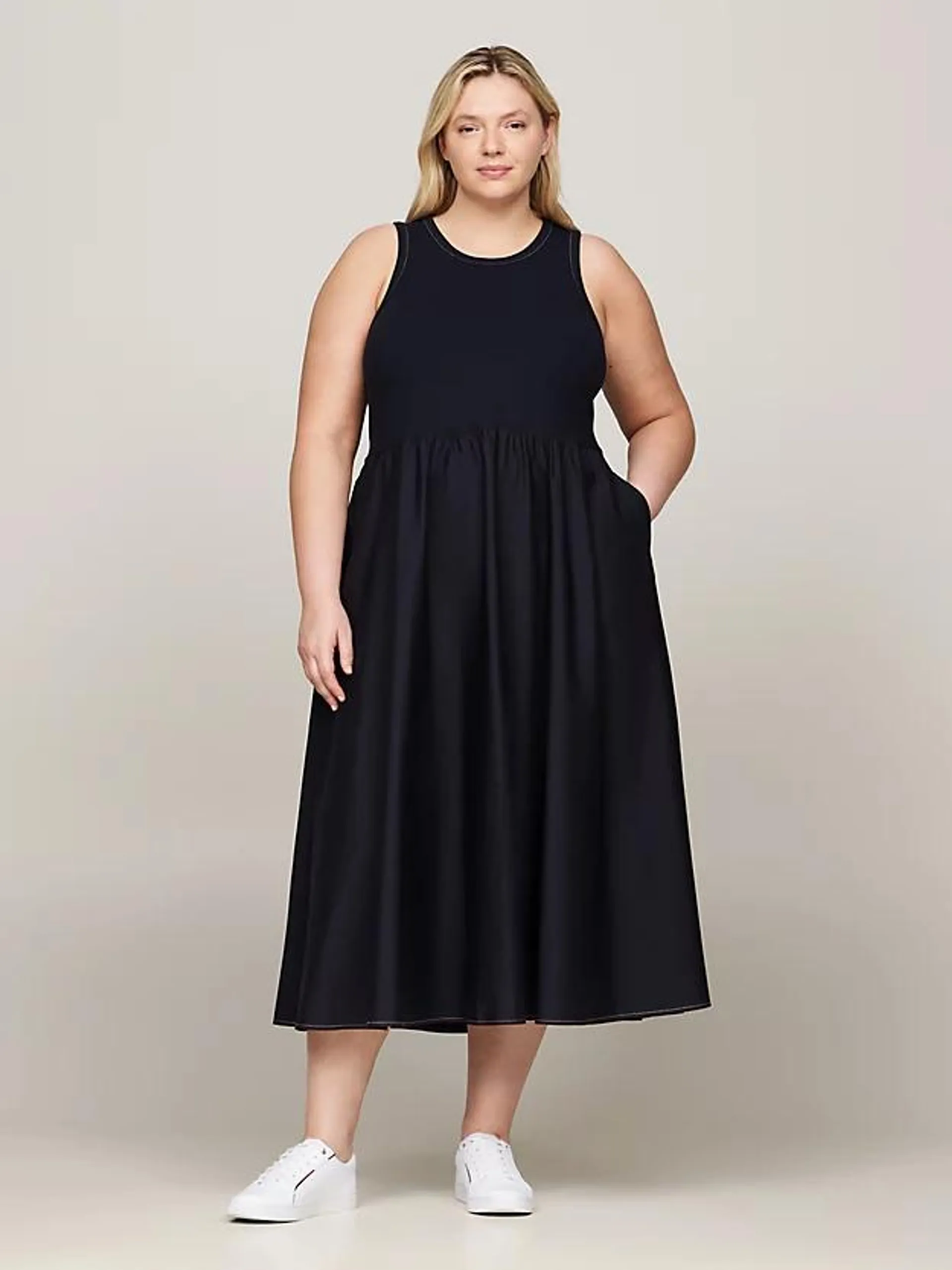 Curve Slim Fit ärmelloses Fit-and-Flare-Kleid