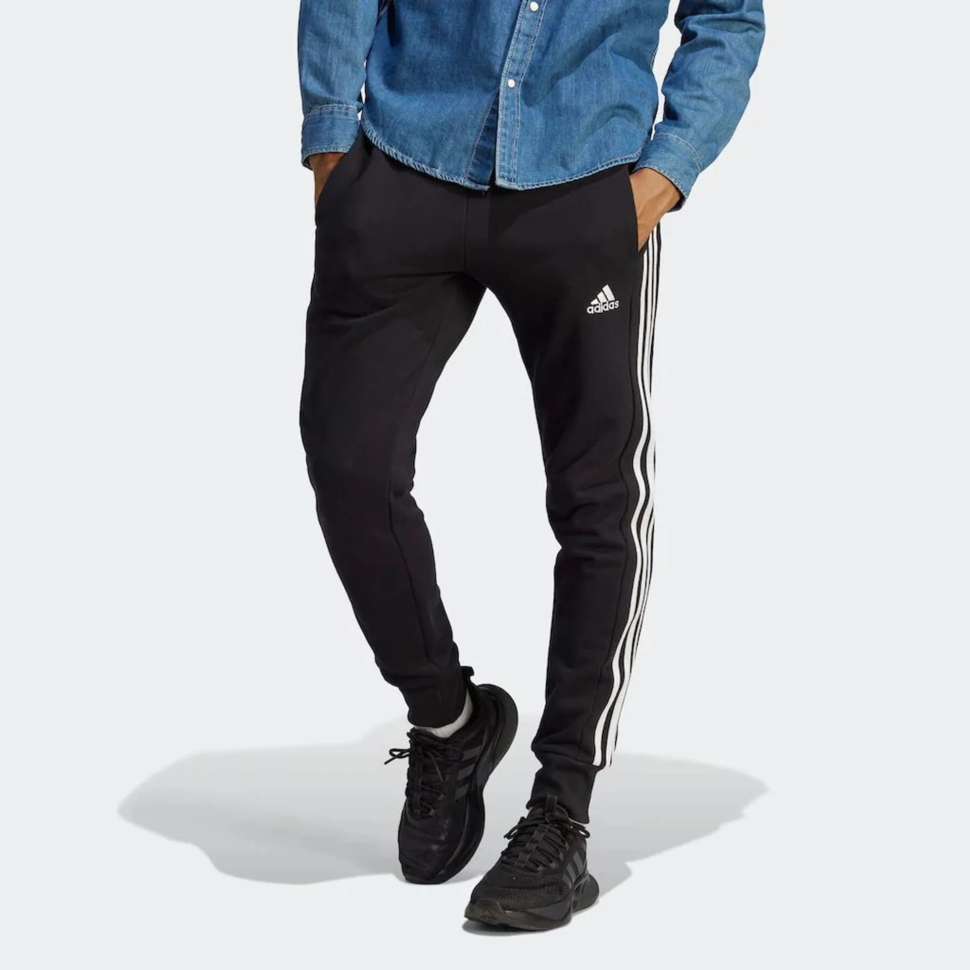 adidas Sportswear Sporthose »ESSENTIALS FRENCH TERRY TAPERED CUFF 3STREIFEN HOSE«, (1 tlg.)