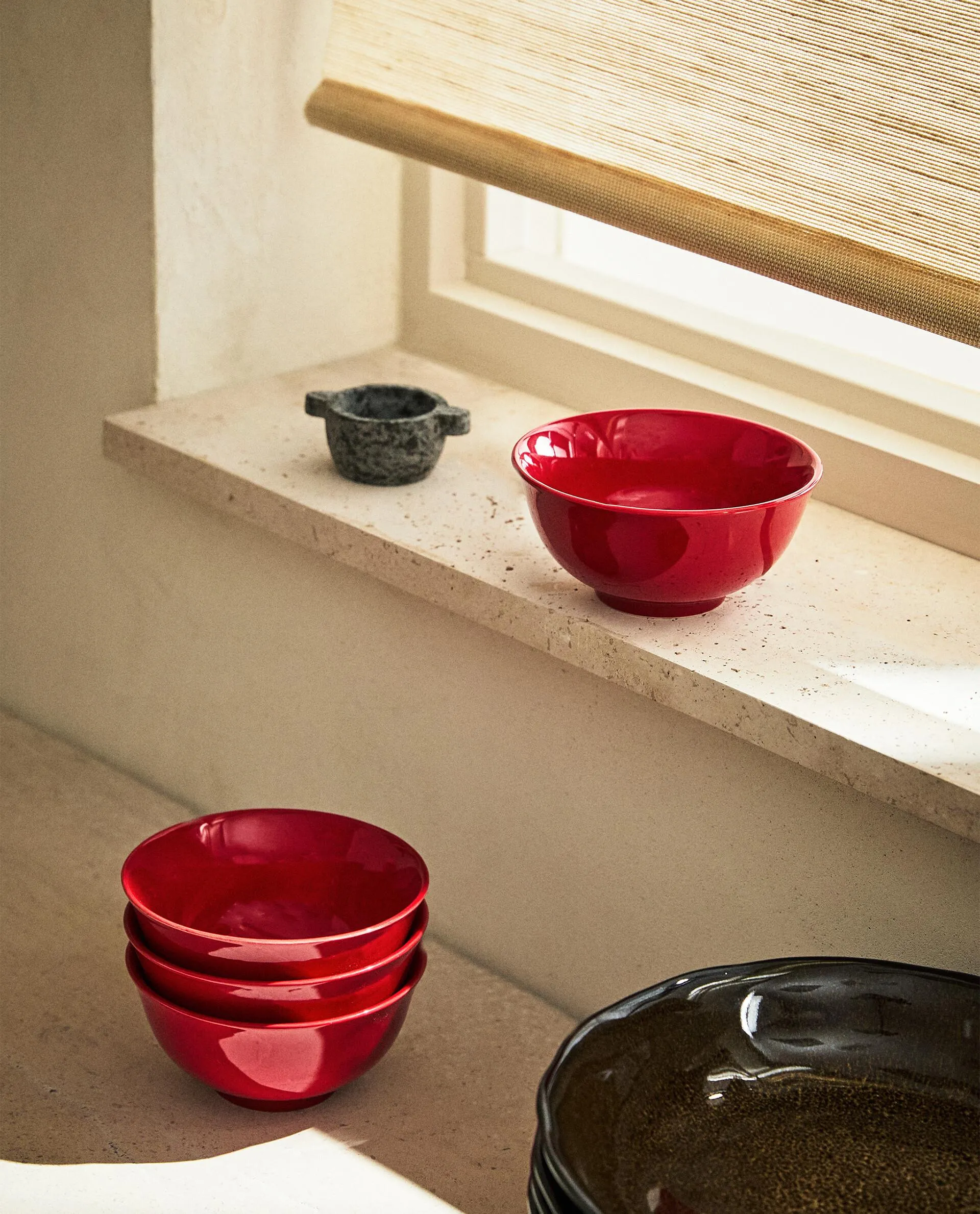 SHINY STONEWARE MINI BOWL