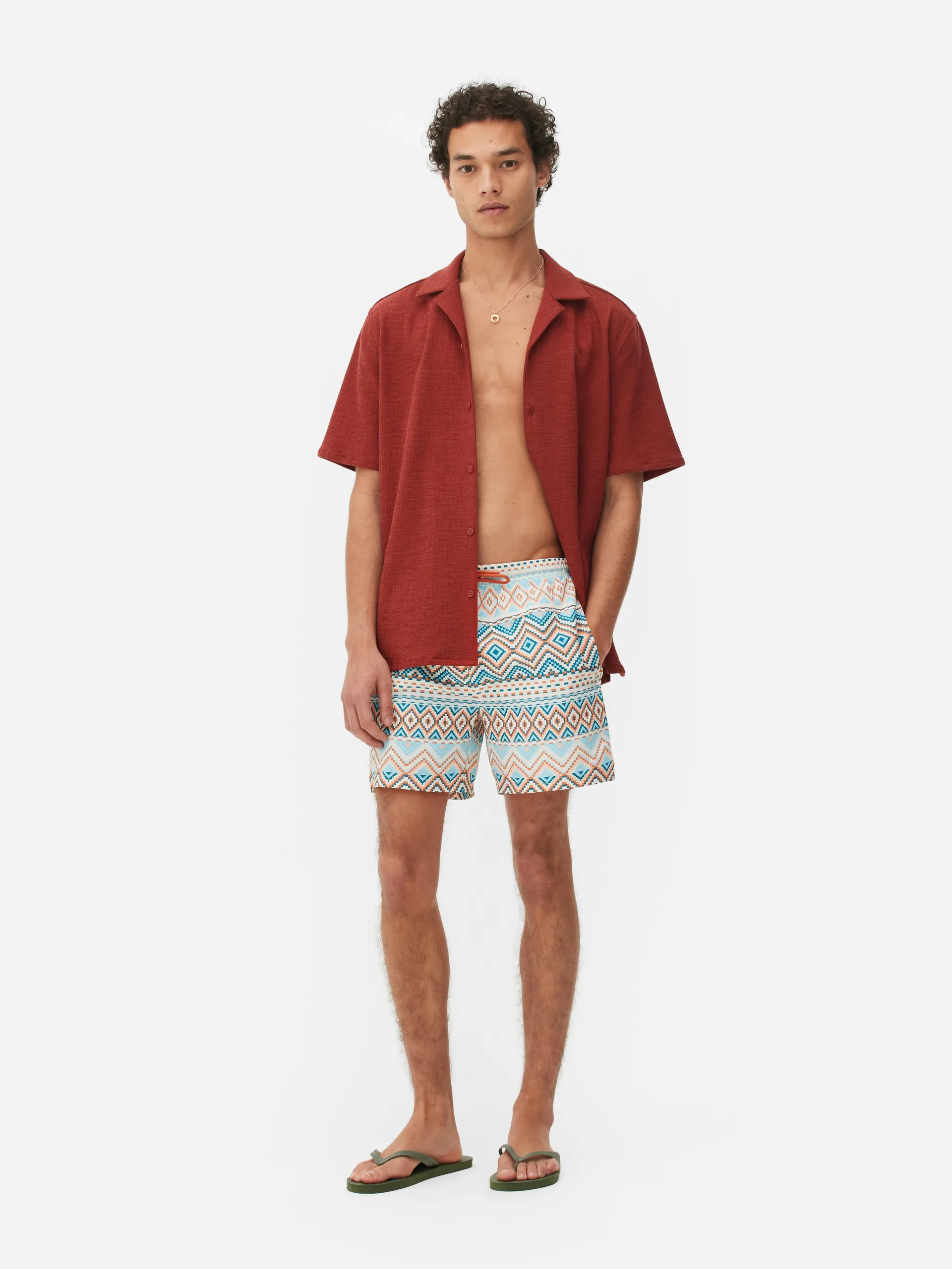 Badeshorts mit geometrischem Muster