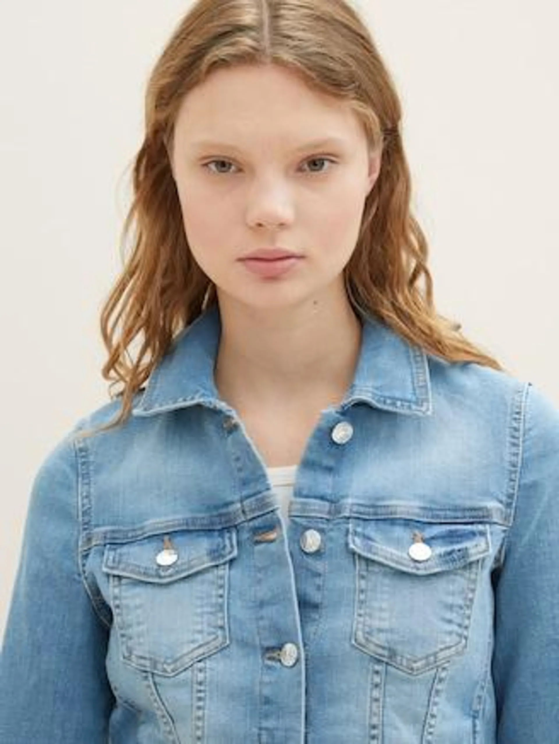 Denim jacket with organic cotton