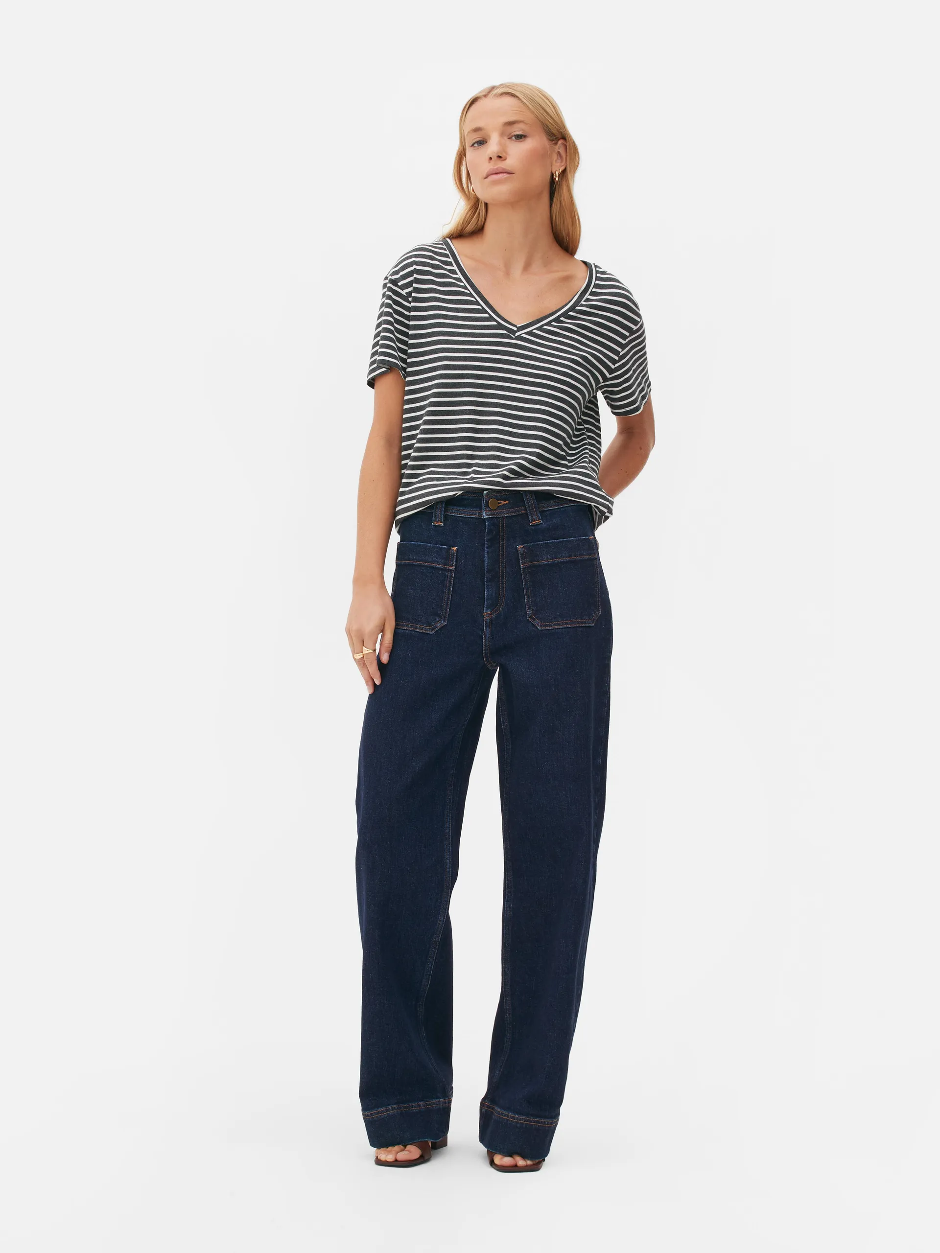 Jeans mit hohem Baumwollanteil und weitem Bein