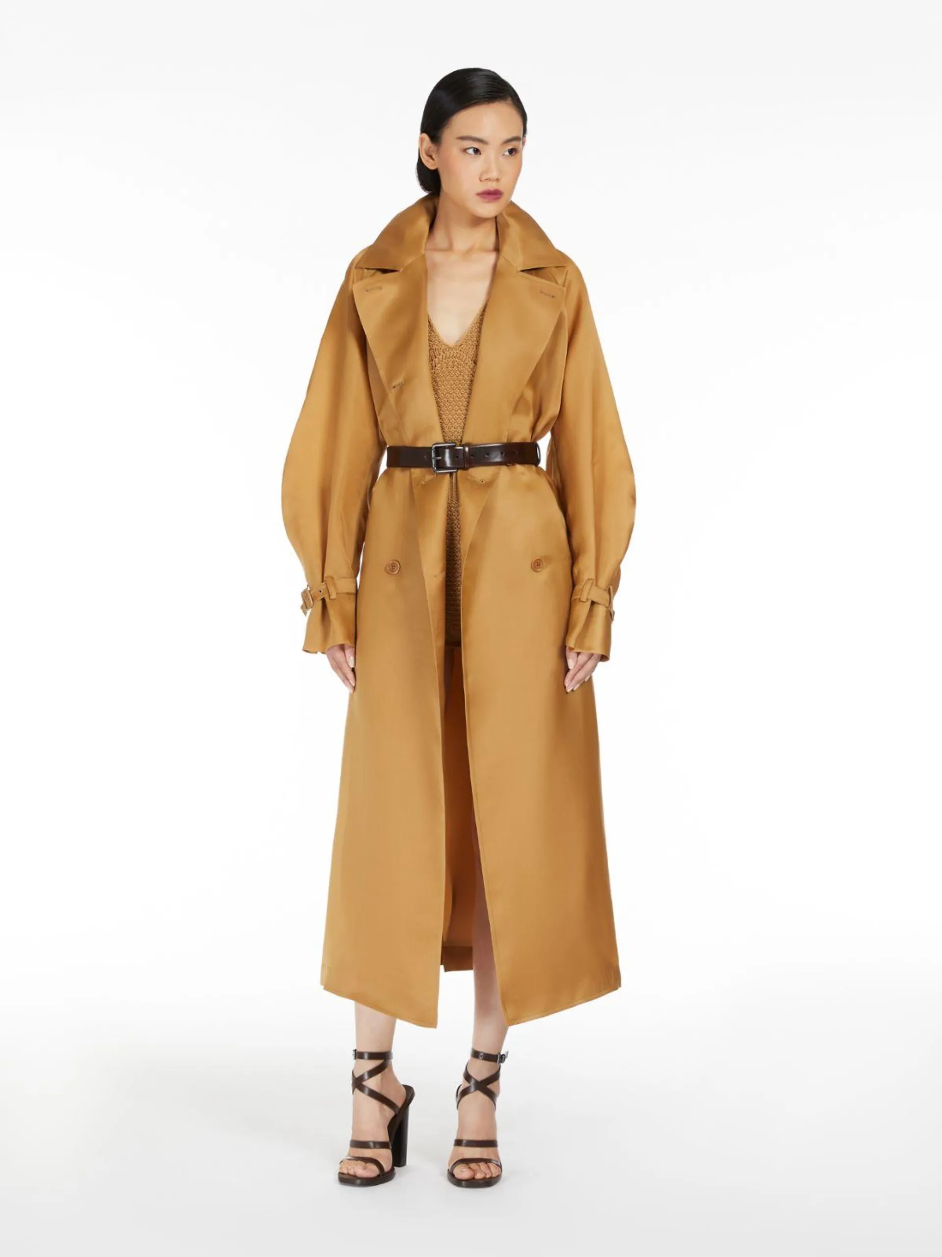 Oversize-Trenchcoat aus Organza