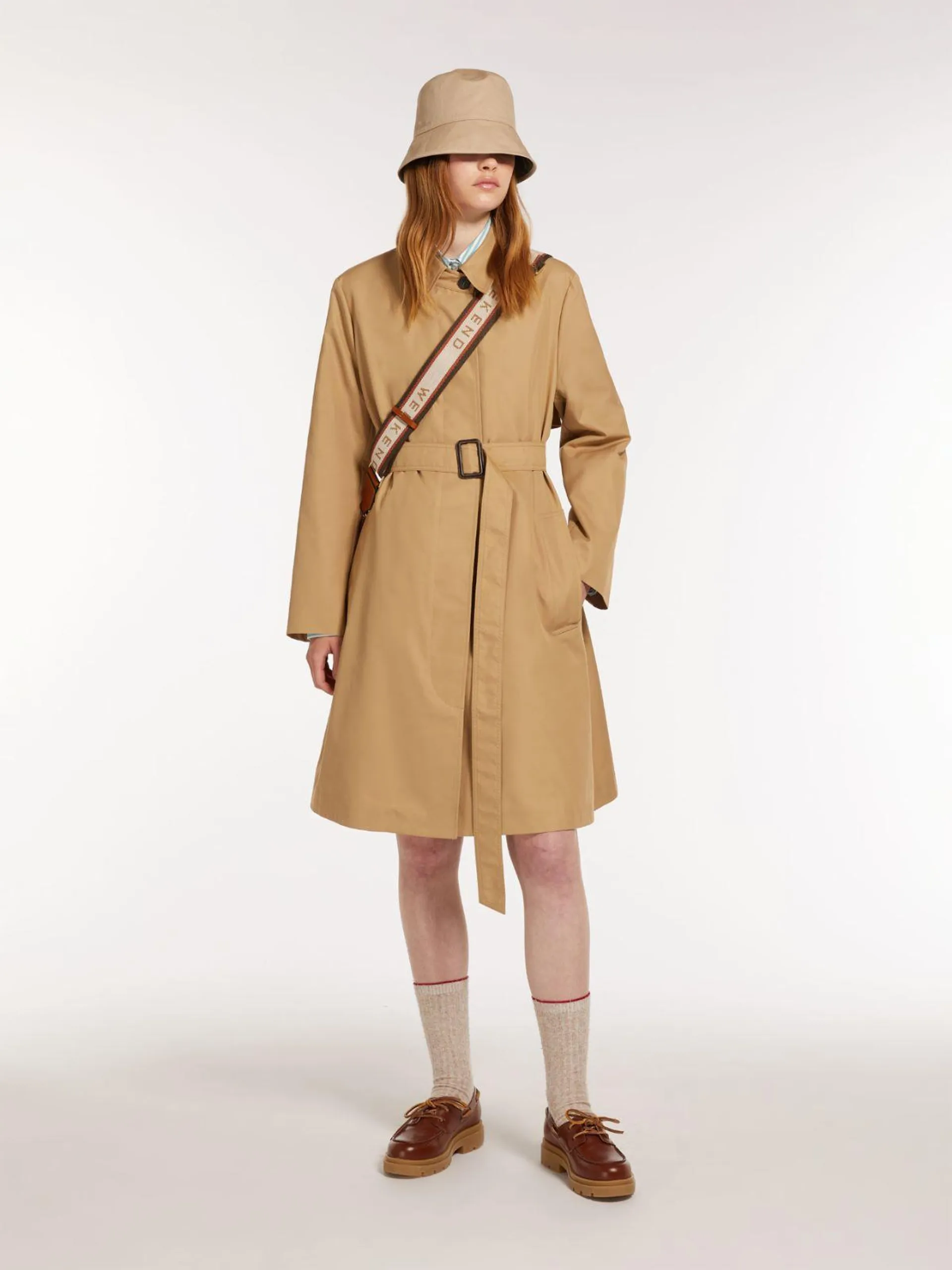 Einreihiger Trenchcoat aus wasserabweisendem Gabardine