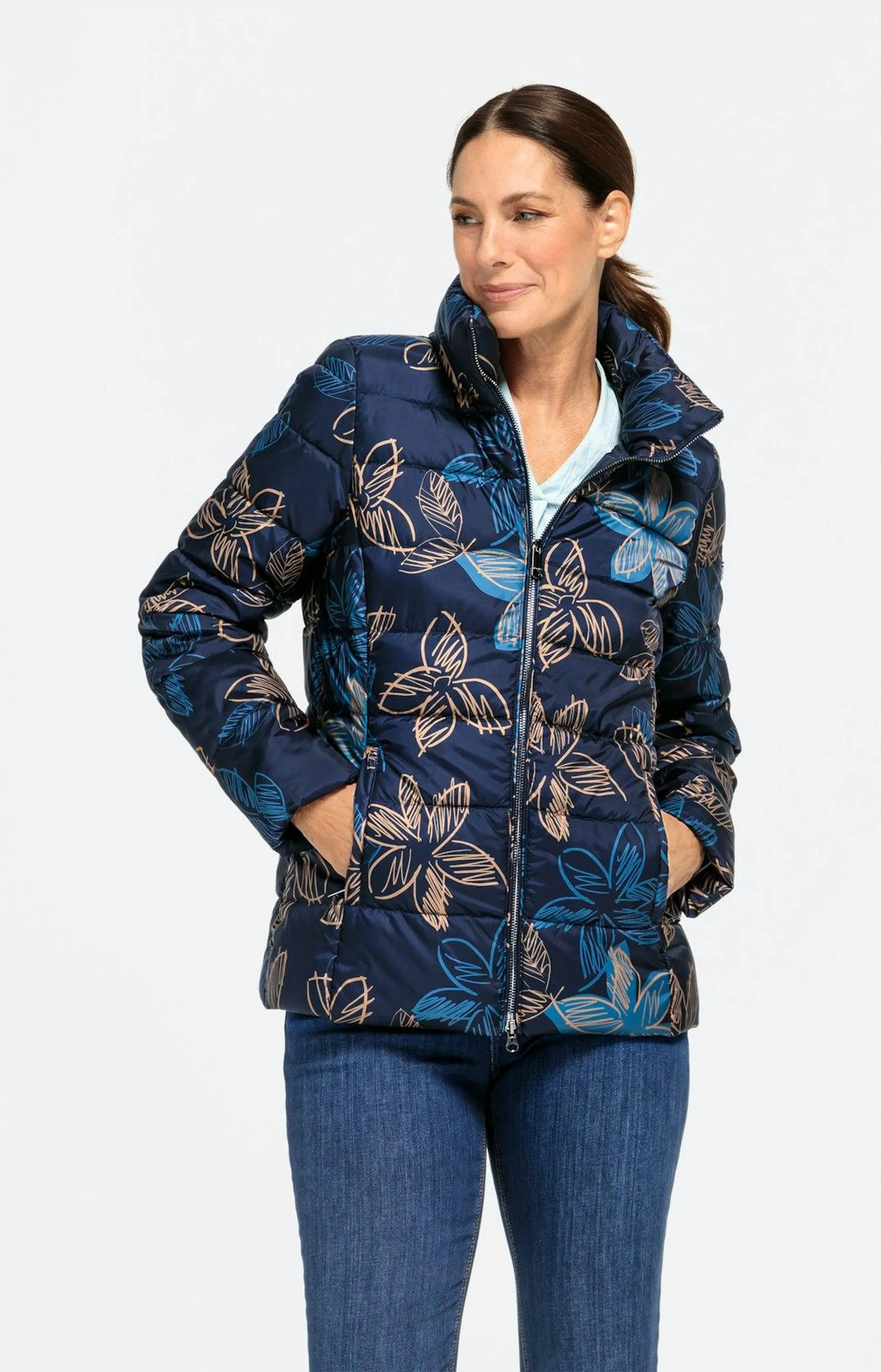 Steppjacke mit Blumenmuster