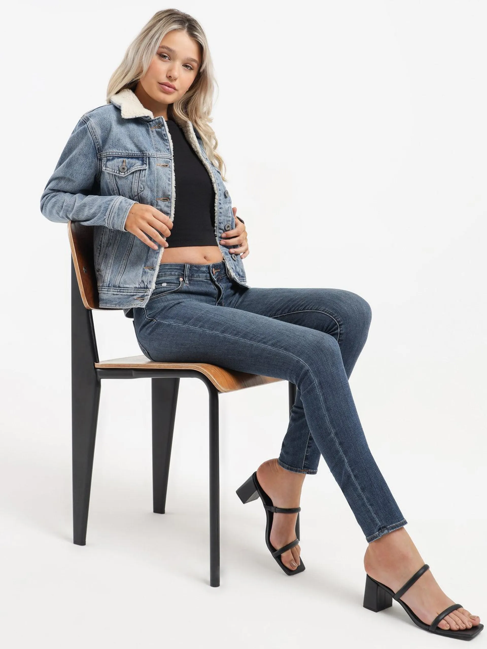 Sarah Mid Rise Jeans in Denim