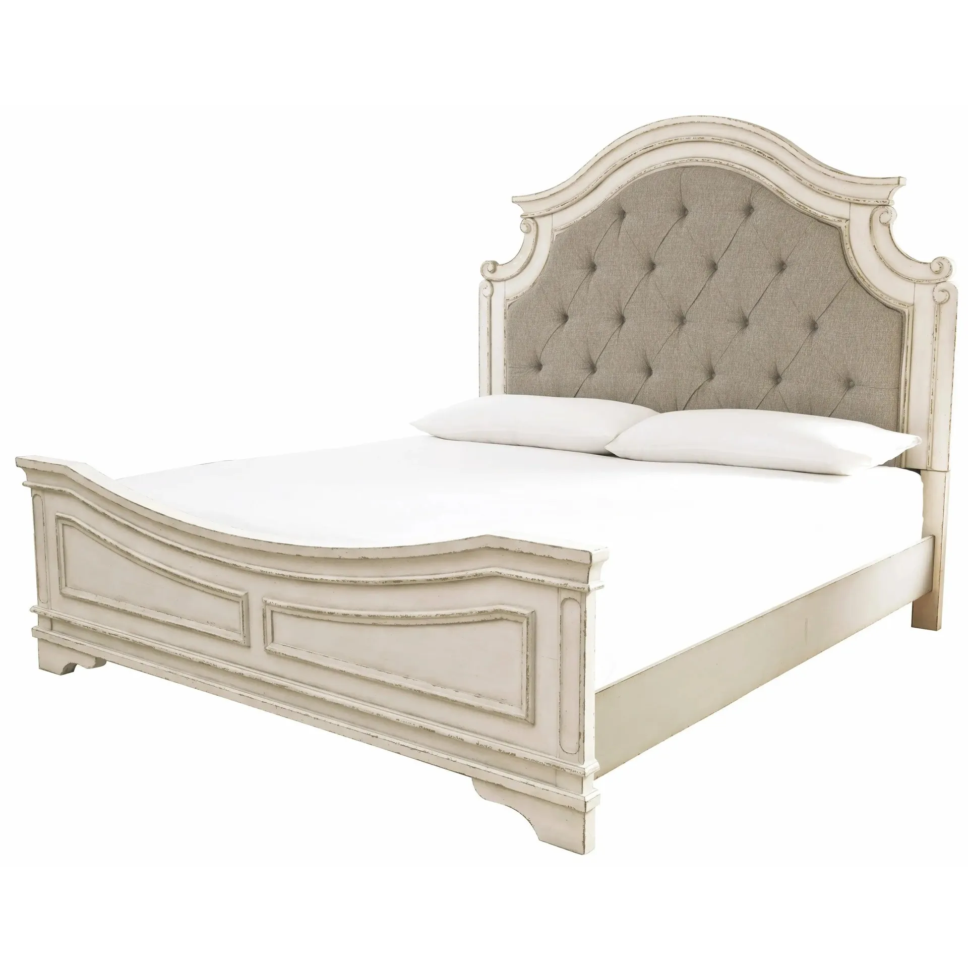 Realyn - Queen Panel Bed