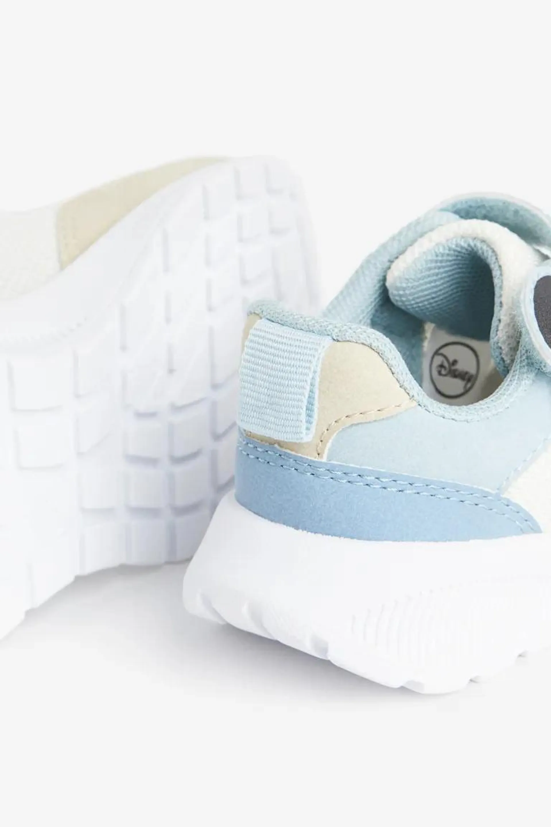 Lightweight Sole Sneakers