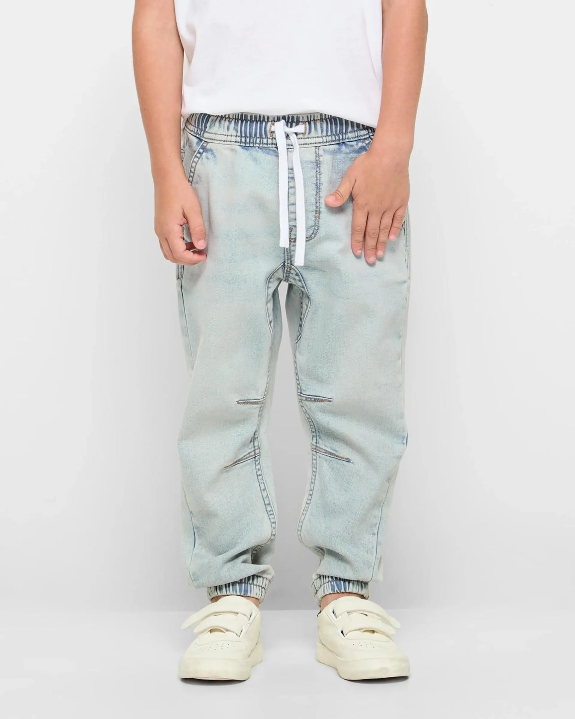 Pull On Denim Jogger Jean - Light Wash