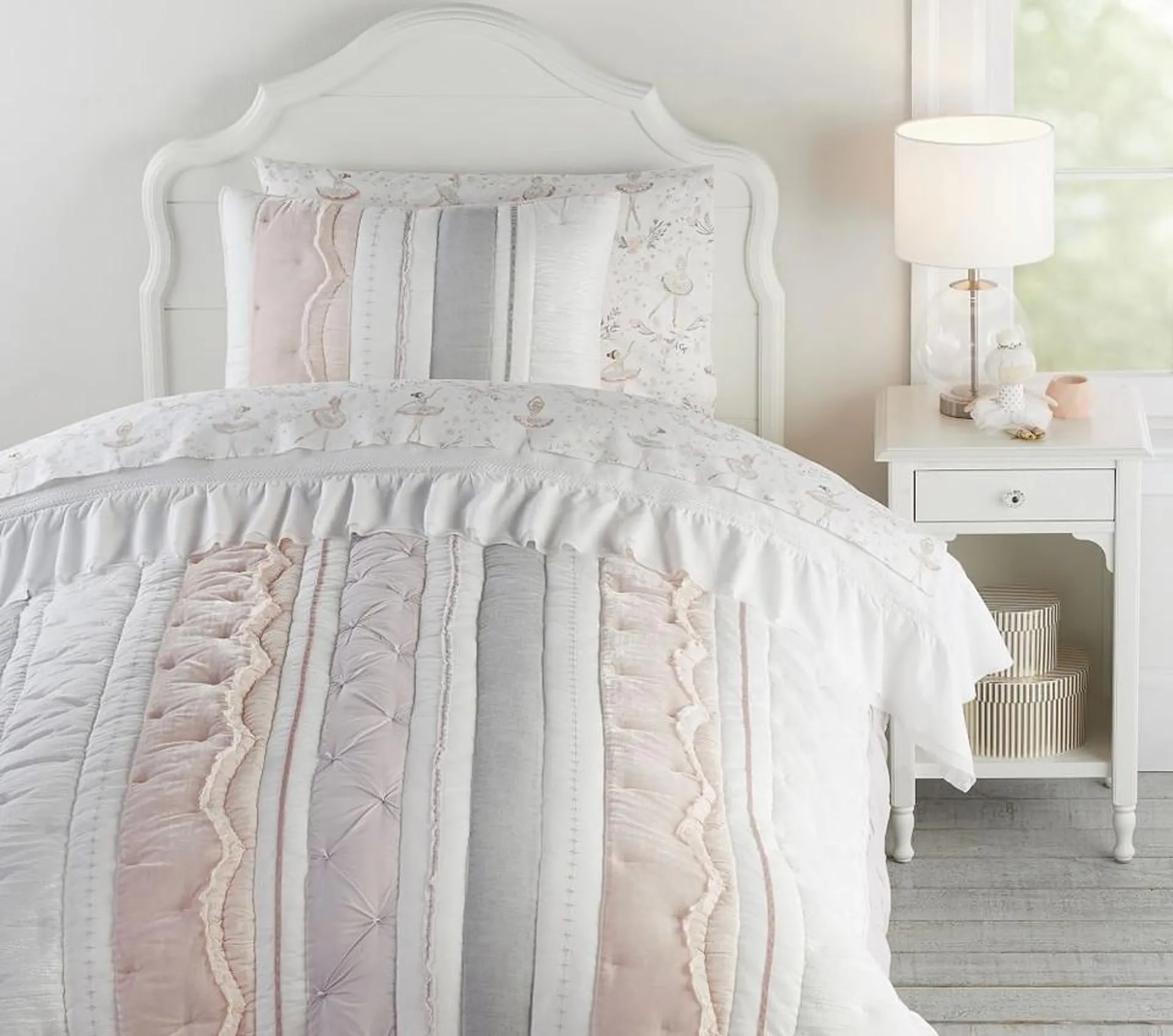 Lola Comforter & Pillowcases