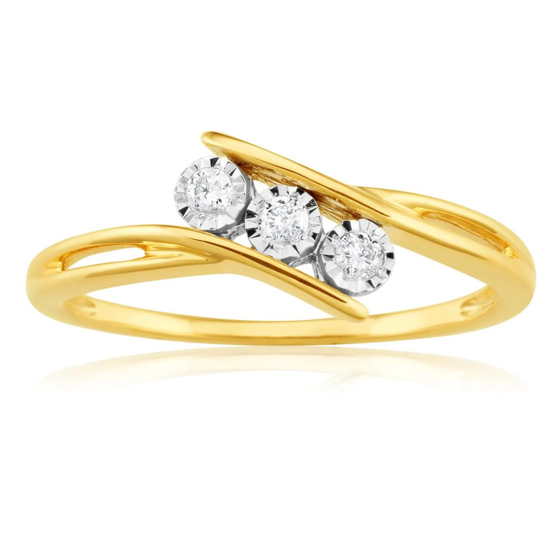 9ct Yellow Gold Diamond Trilogy Ring Set with 3 Stunning Brilliant Diamonds