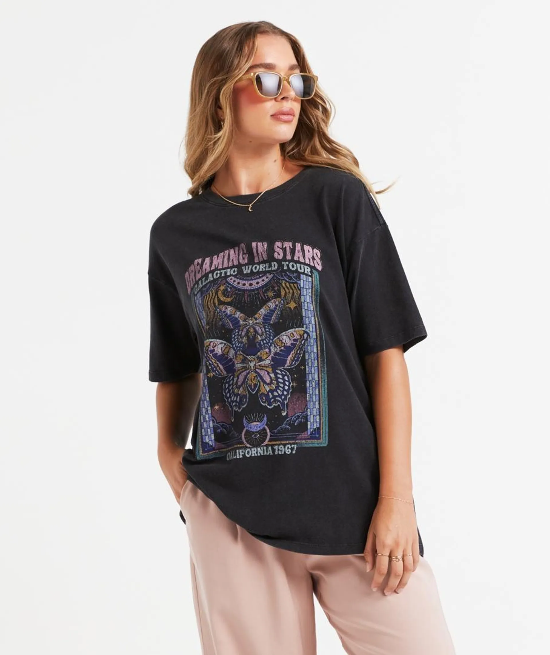 DREAMING IN STARS BOYFRIEND GRAPHIC TSHIRT