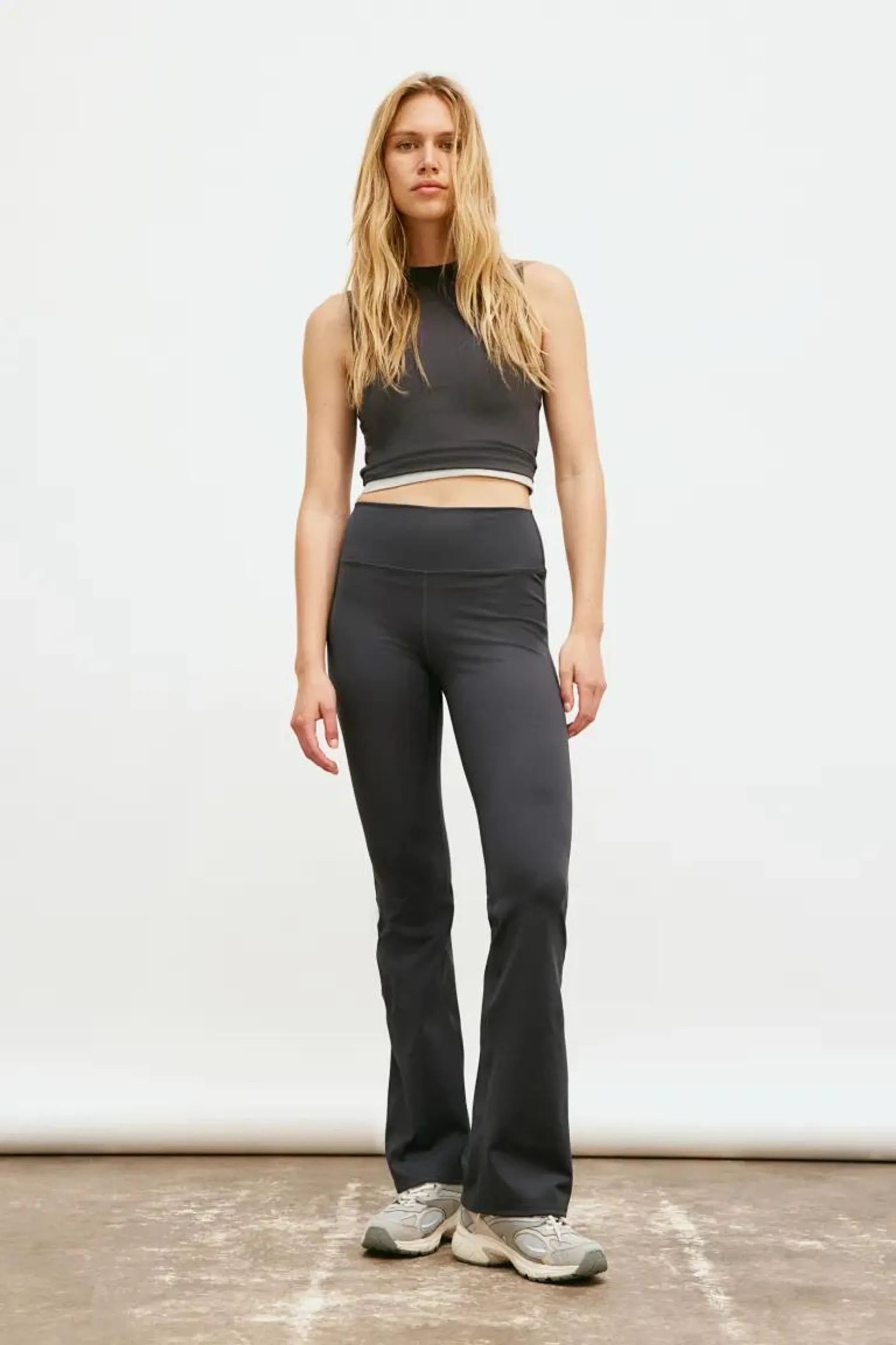 DryMove™ Cropped Activewear Tank