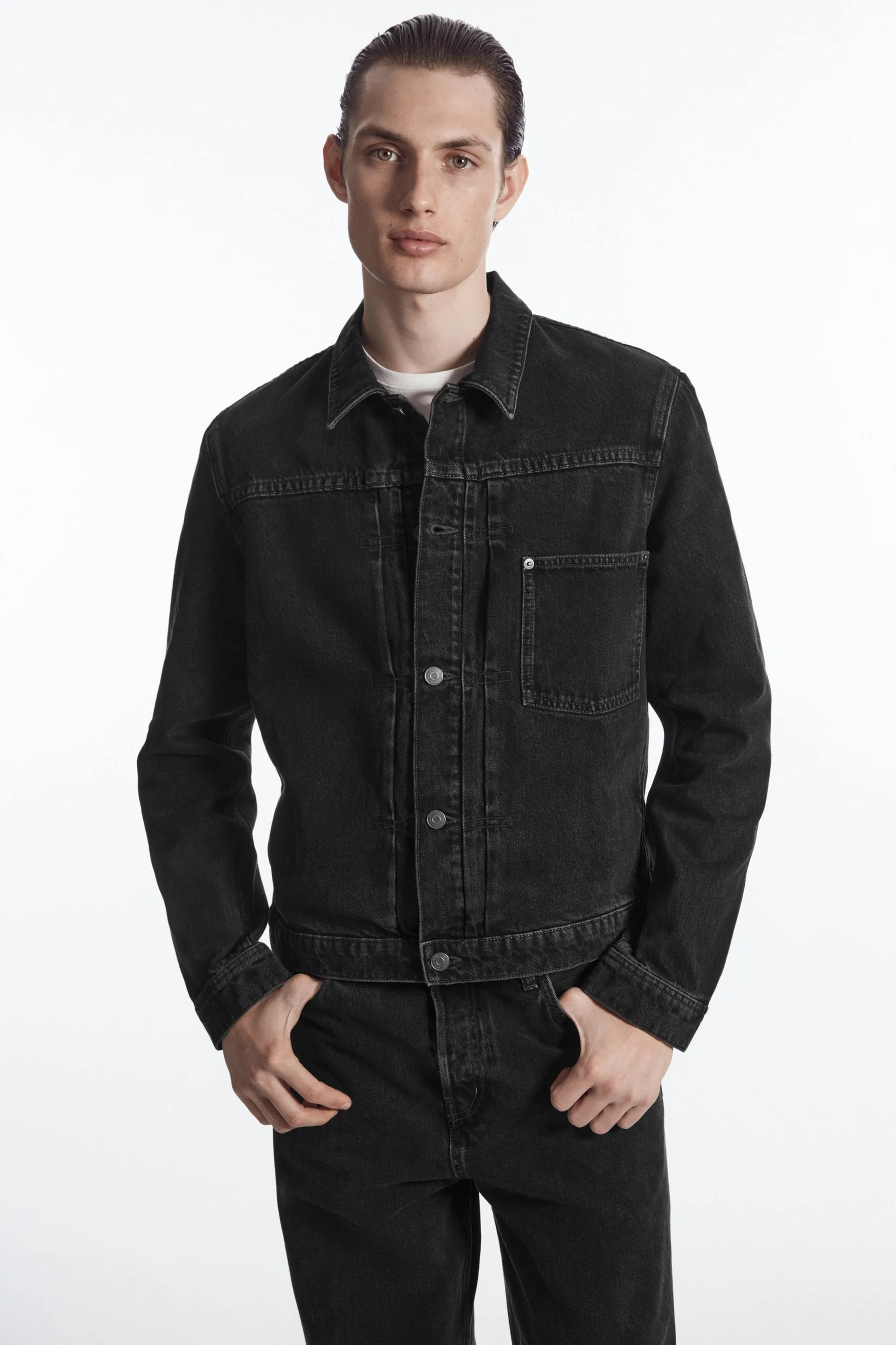 BOXY DENIM JACKET