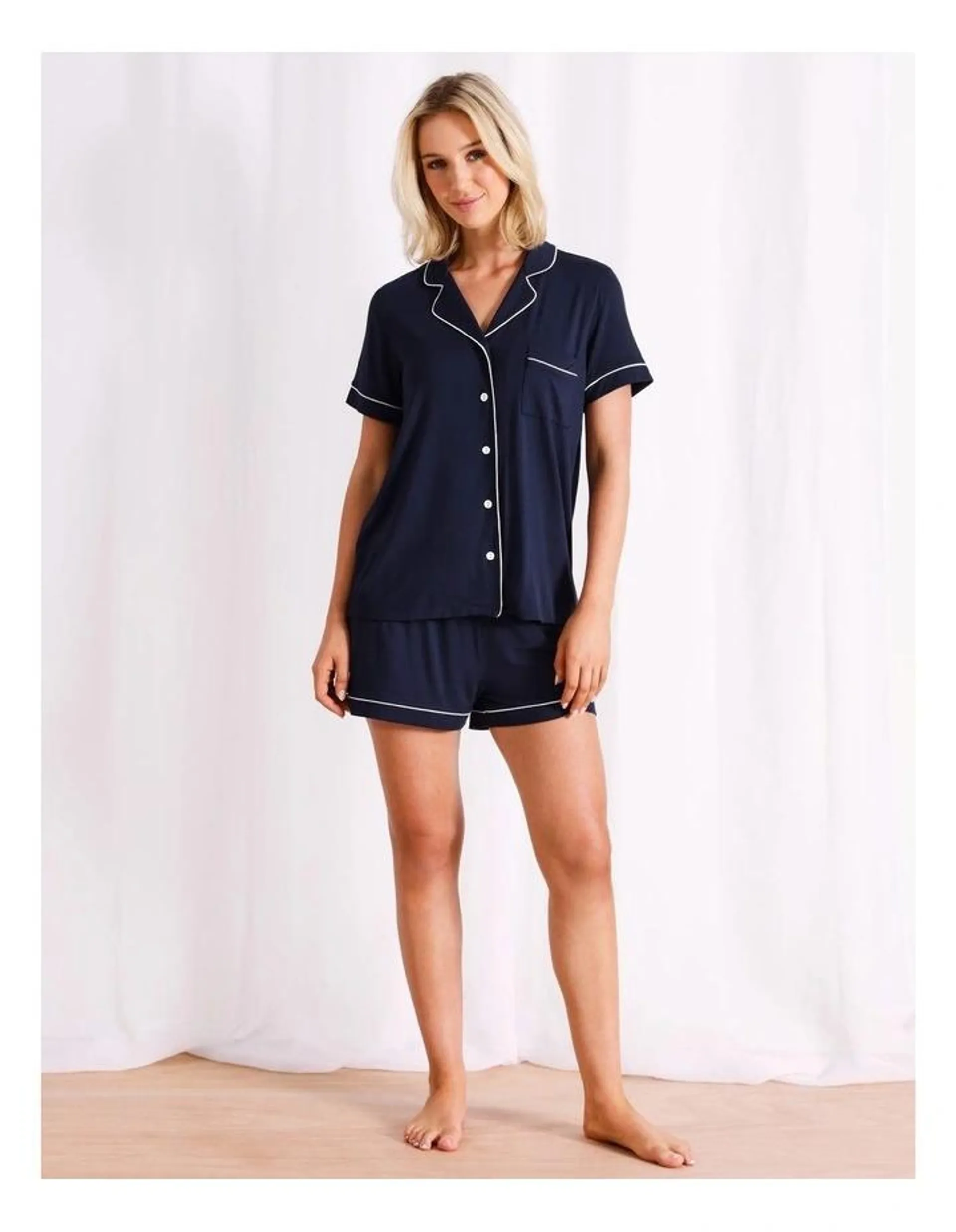 Chloe & Lola Pure Comfort Bamboo Short Sleeve Pyjama Set in Navy