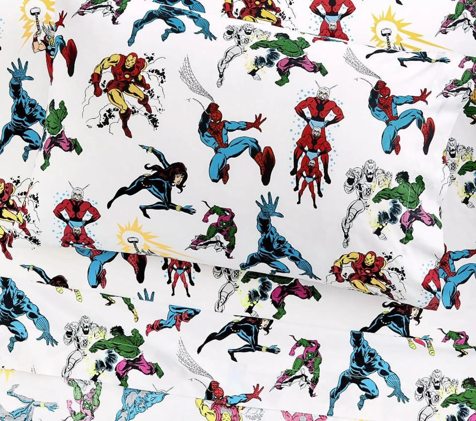 Glow-in-the-Dark Marvel Heroes Sheet Set & Pillowcases