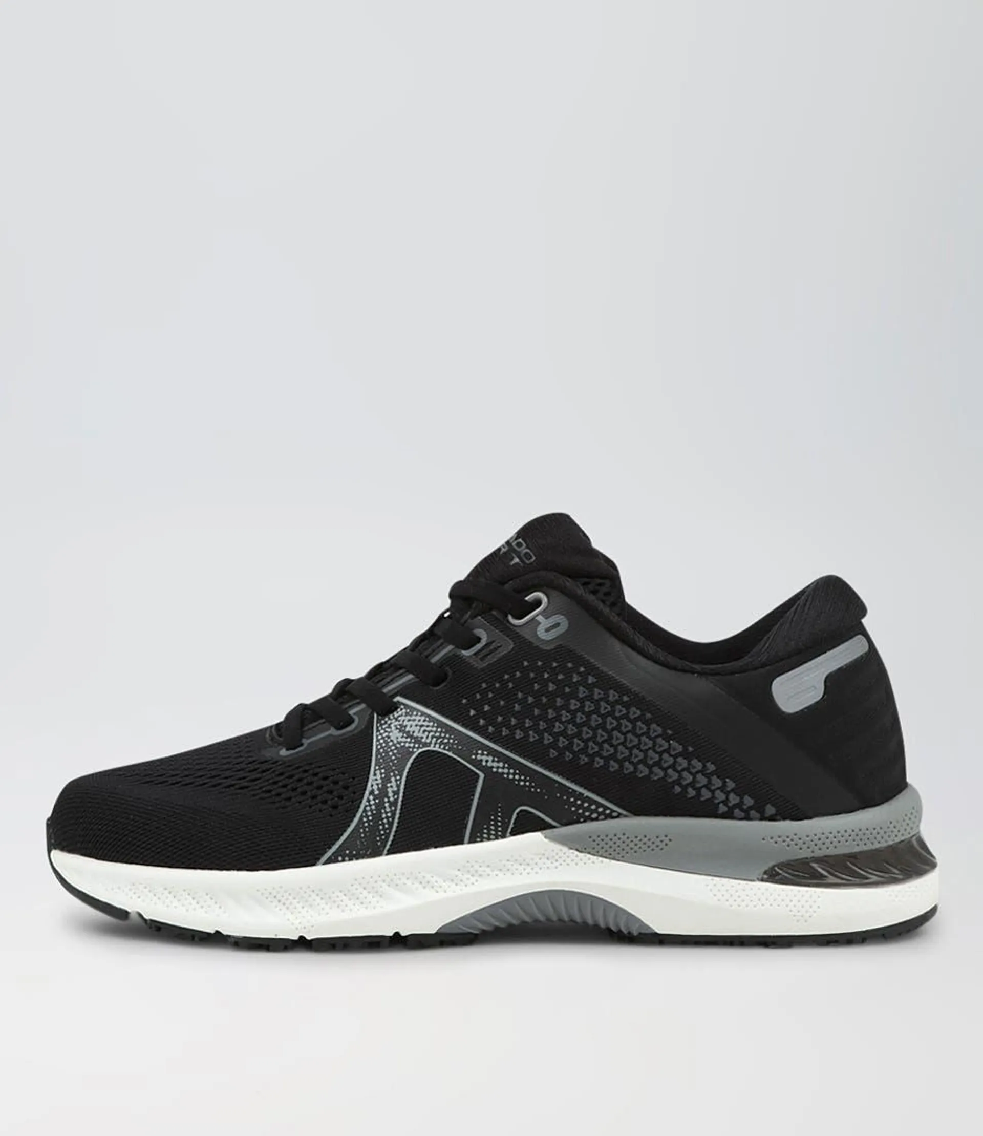 compete snr b black white mesh sneakers