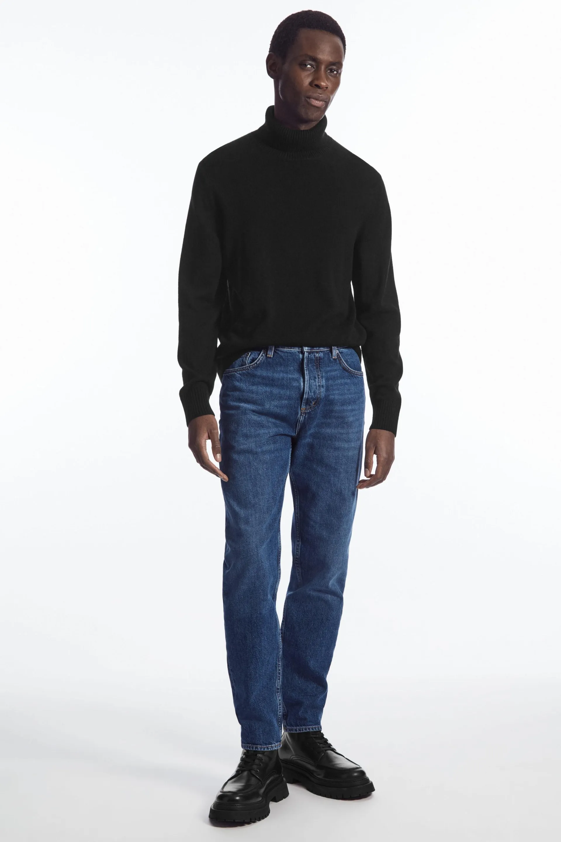 REGULAR-FIT TAPERED-LEG JEANS