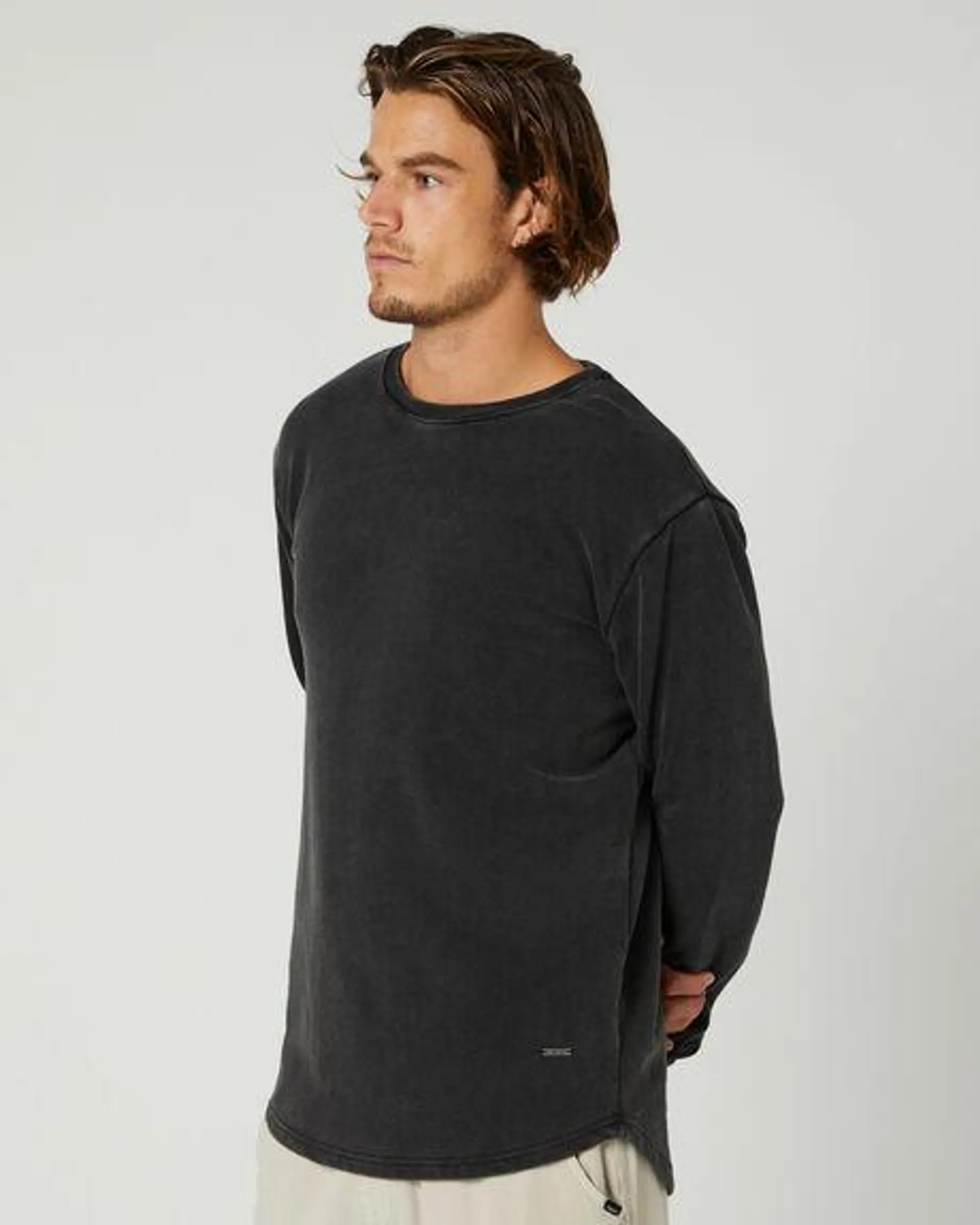 Curved Hem Mens Crew