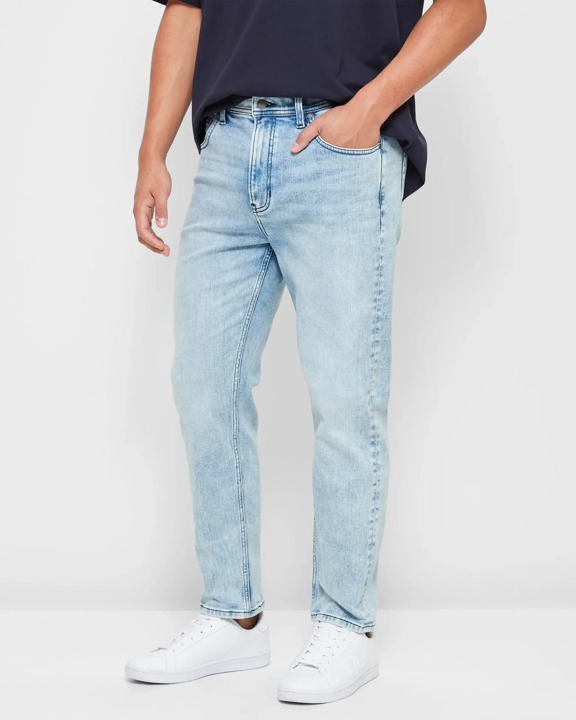 Relaxed Tapered Denim Jeans - Commons