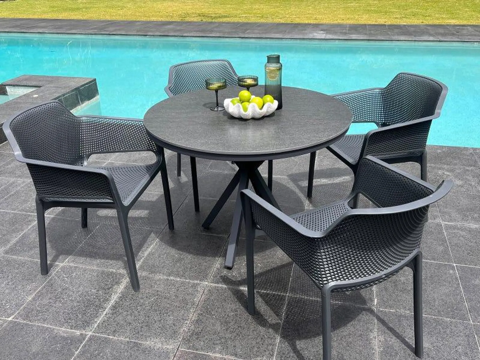 Adele Round Ceramic Table with Bailey Chairs 5pc Outdoor Dining Setting