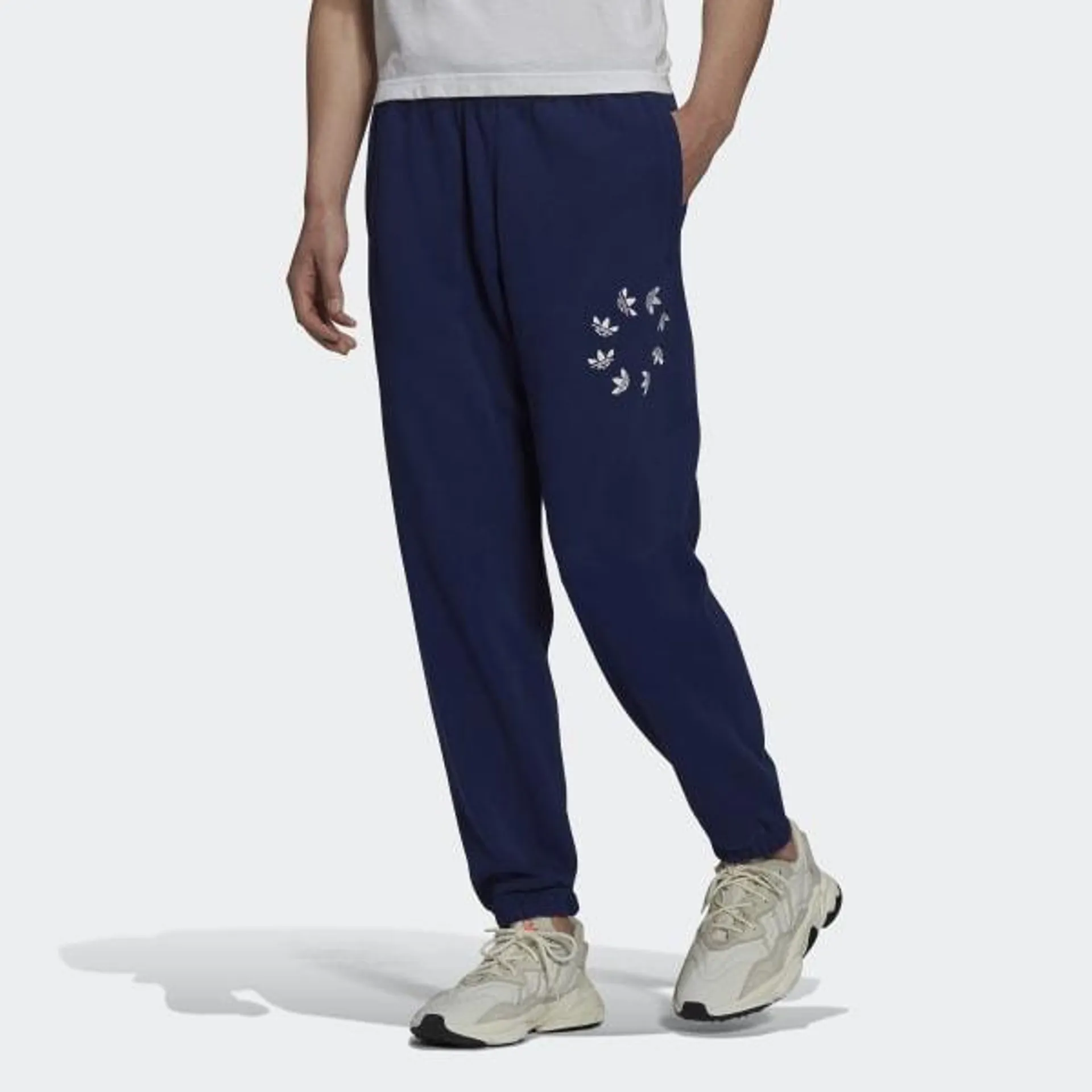 Adicolor Shattered Trefoil Sweat Pants