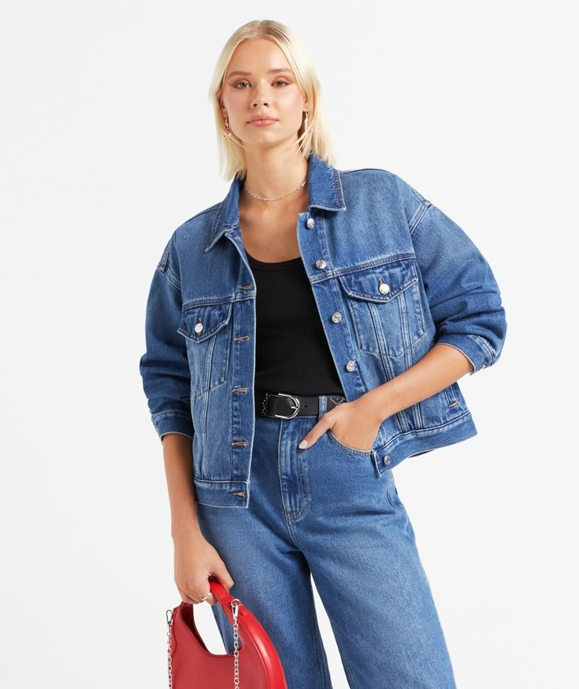 THE BOXY DENIM JACKET