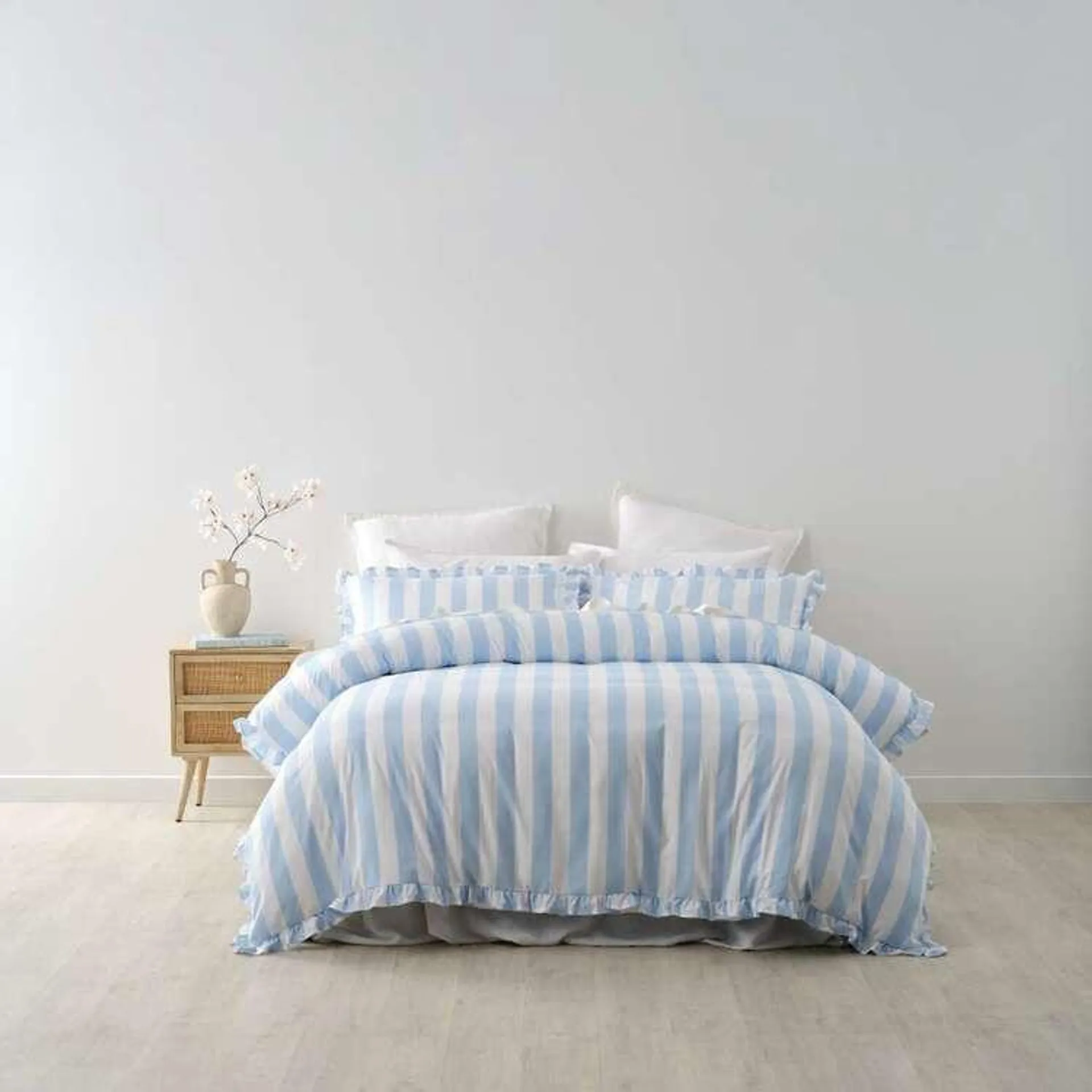 Odyssey Living Hamptons Washed Microfibre Quilt Cover Set Coast Blue