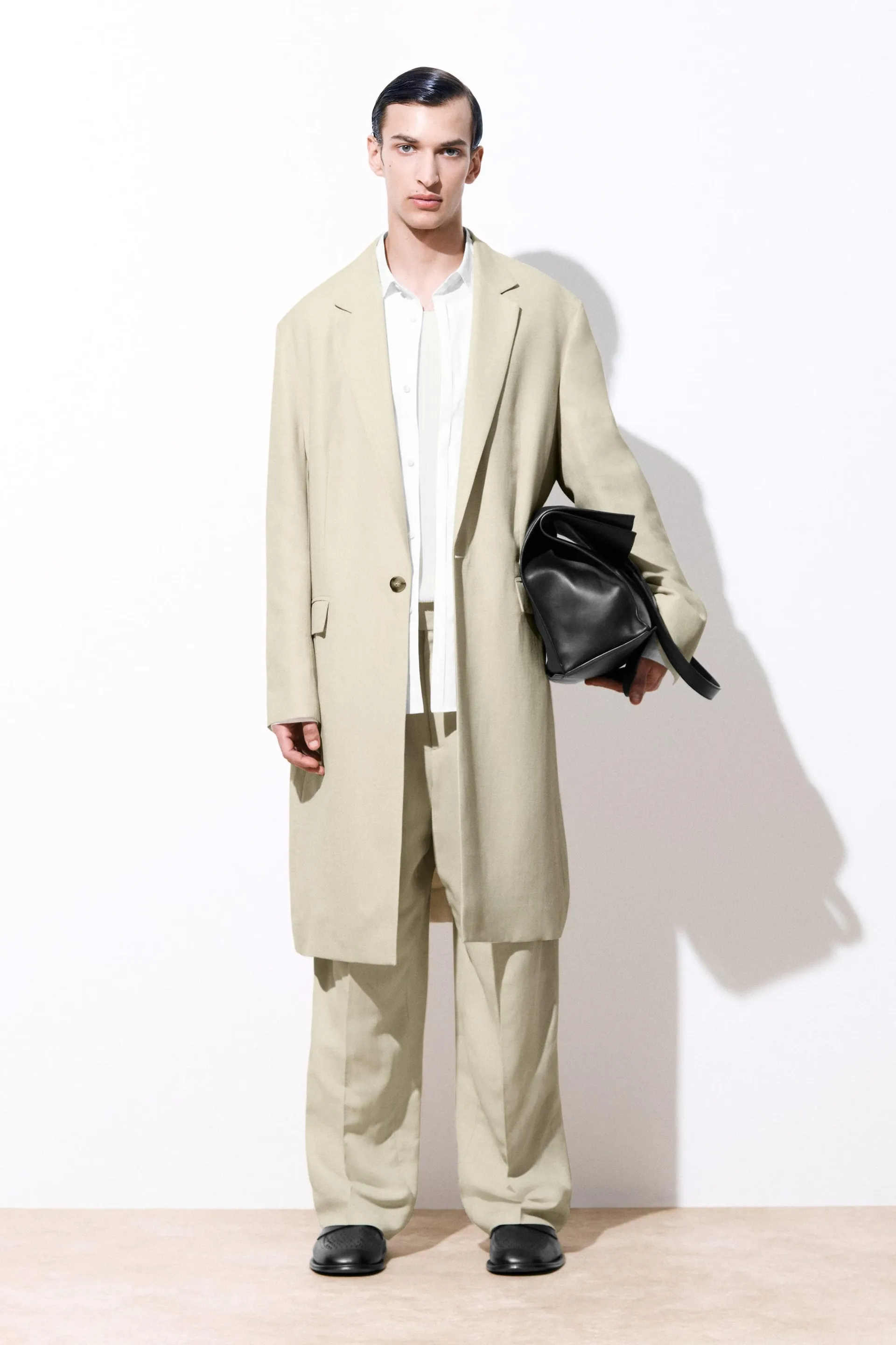 THE TAILORED OVERCOAT