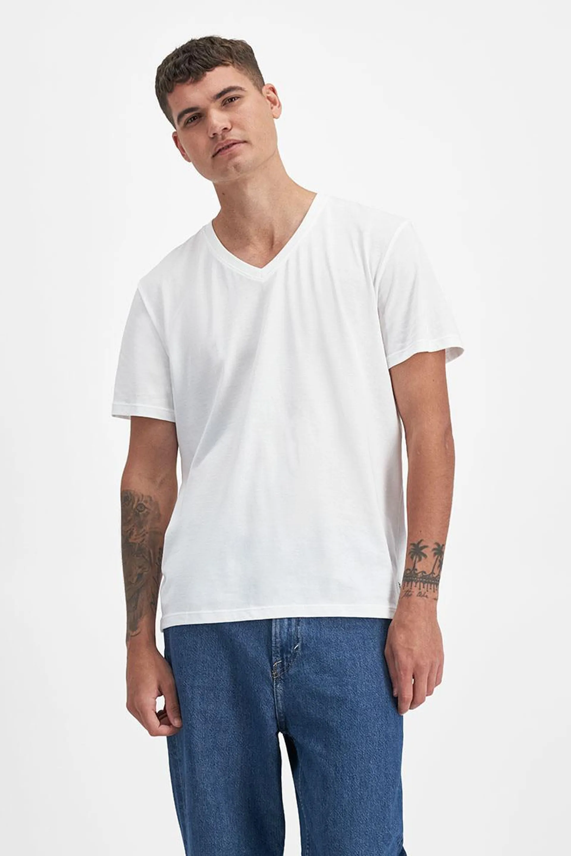 Originals Midweight Vee Tee