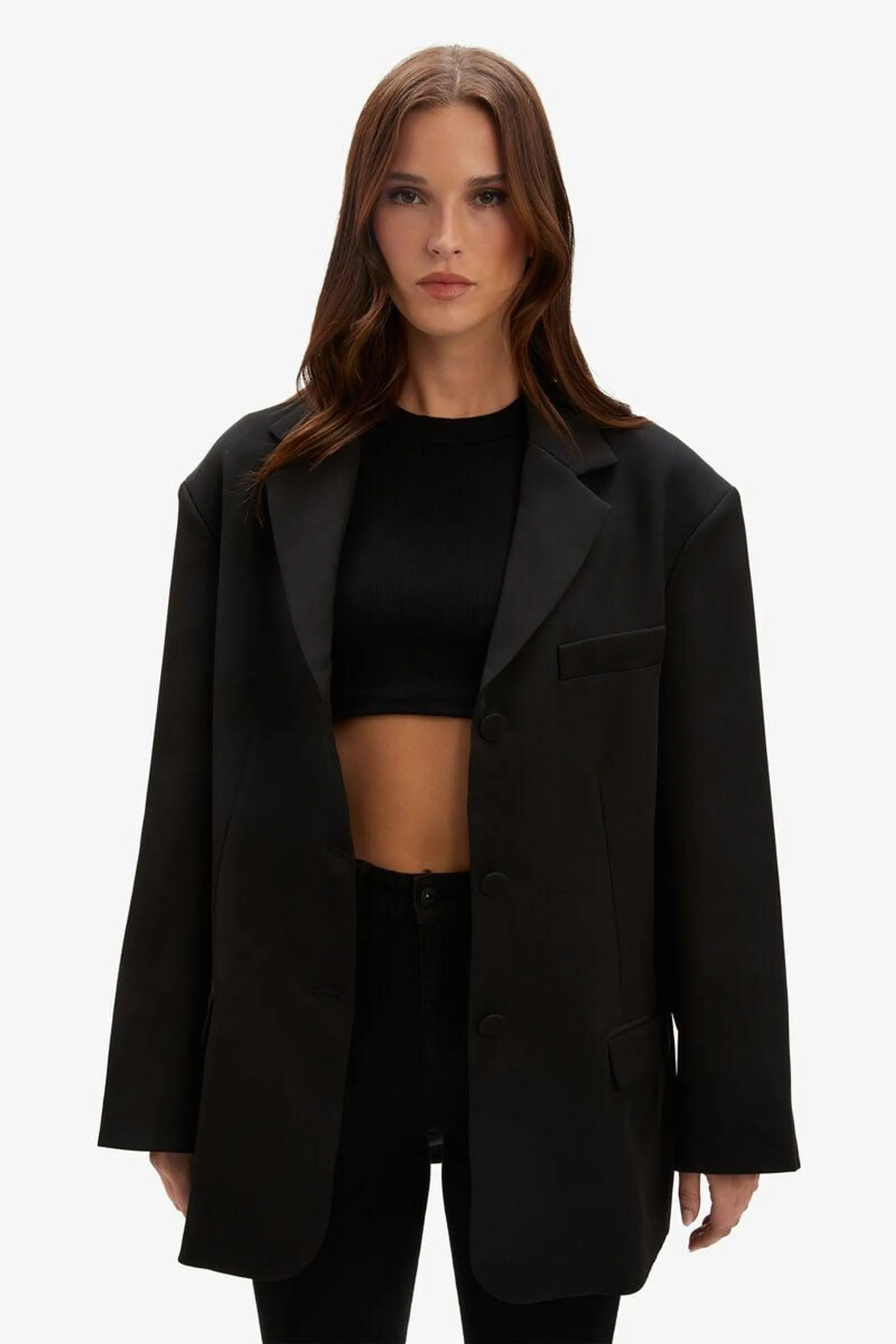 akia oversized blazer in black