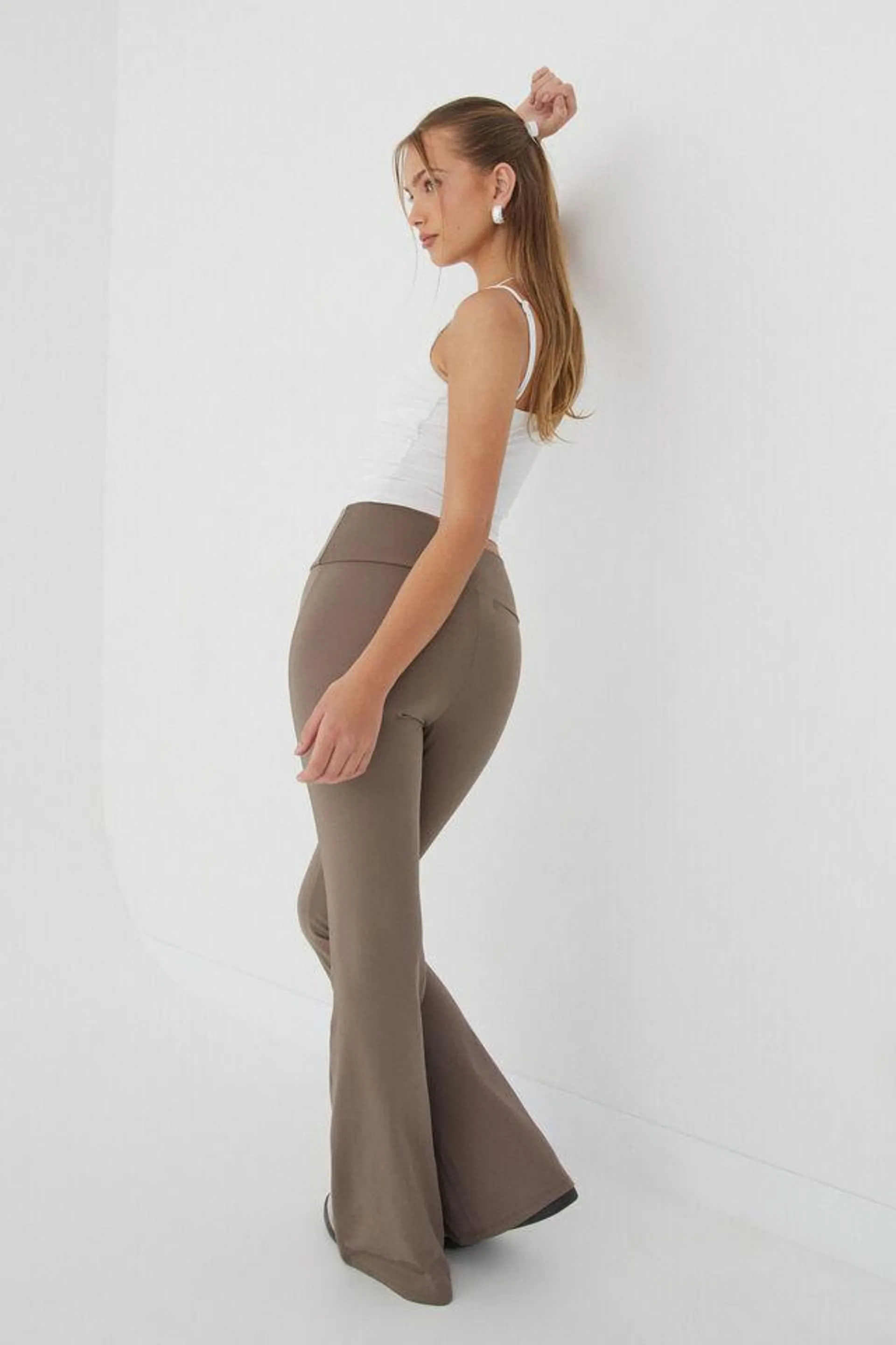 Active Flare Pant