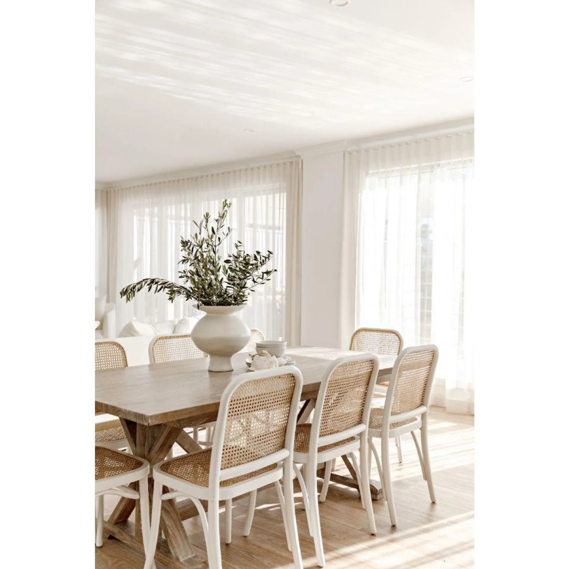 Hamptons Dining Table Grey Package