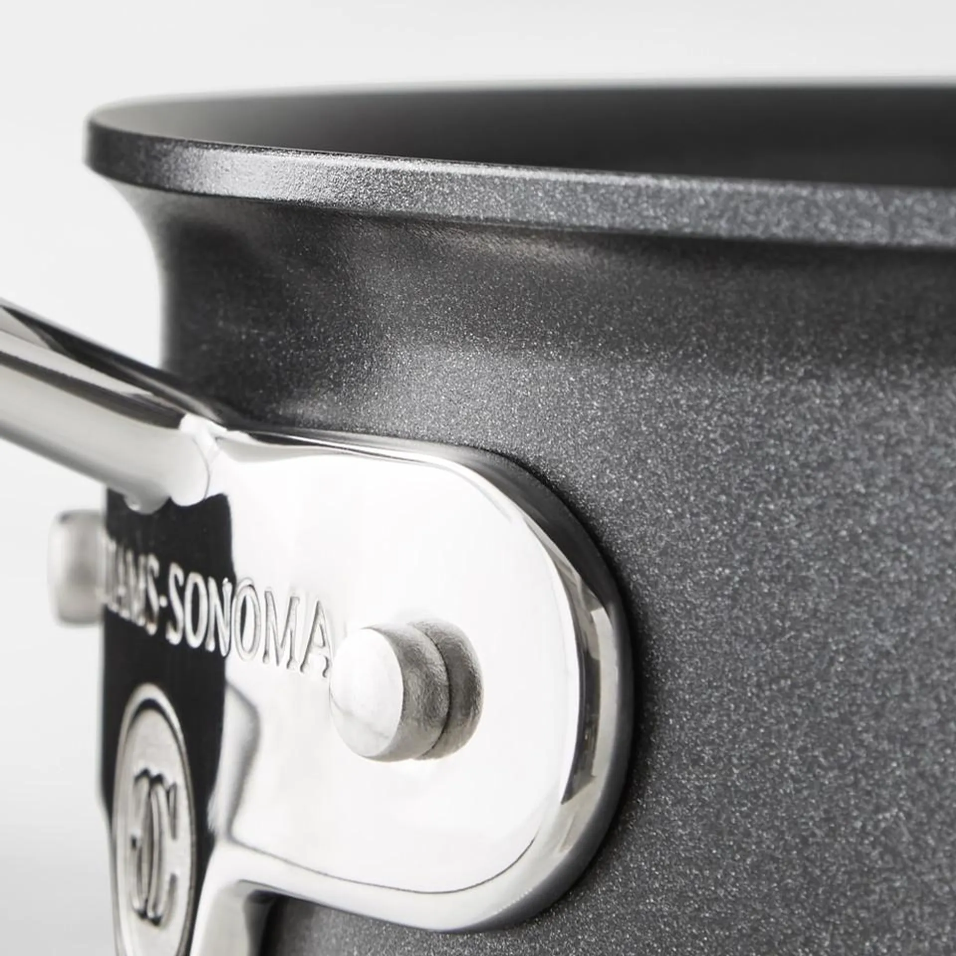 Williams Sonoma Thermo-Clad™ Induction Non-Stick Covered Saucepan