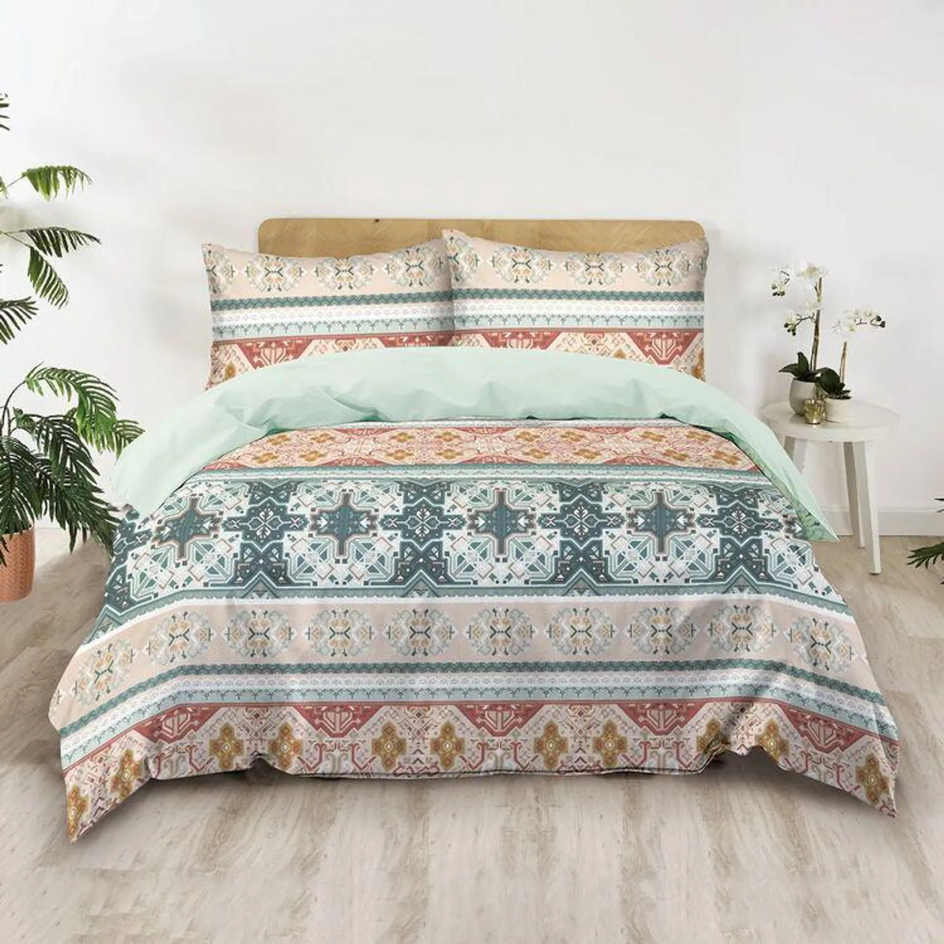 Emerald Hill Tulum Quilt Cover Set Multicoloured Queen