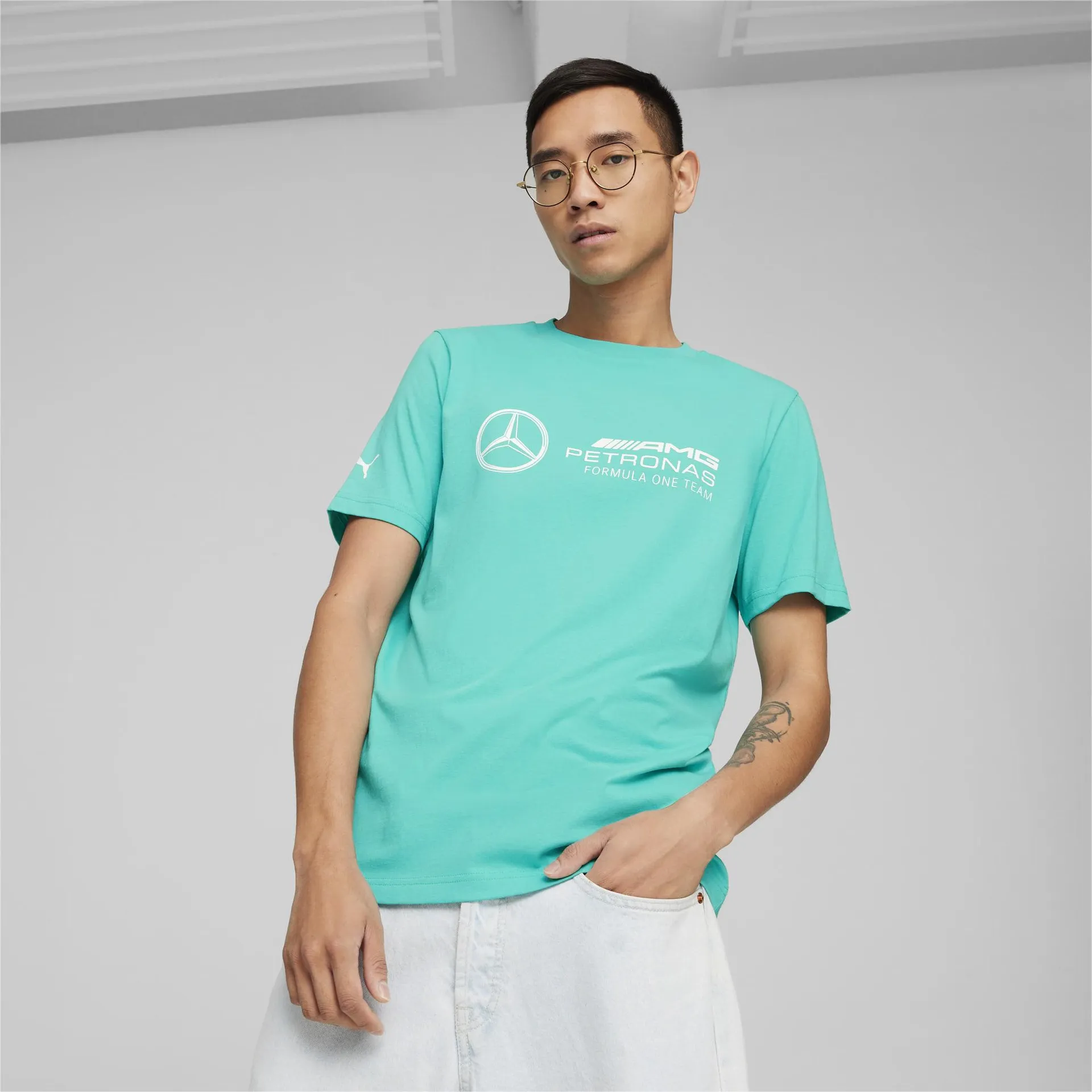 Mercedes-AMG Petronas Motorsport Men's ESS Logo Tee